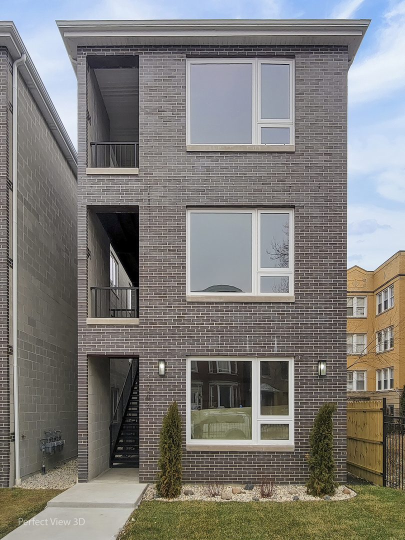 1243 S Fairfield Avenue Unit: 2