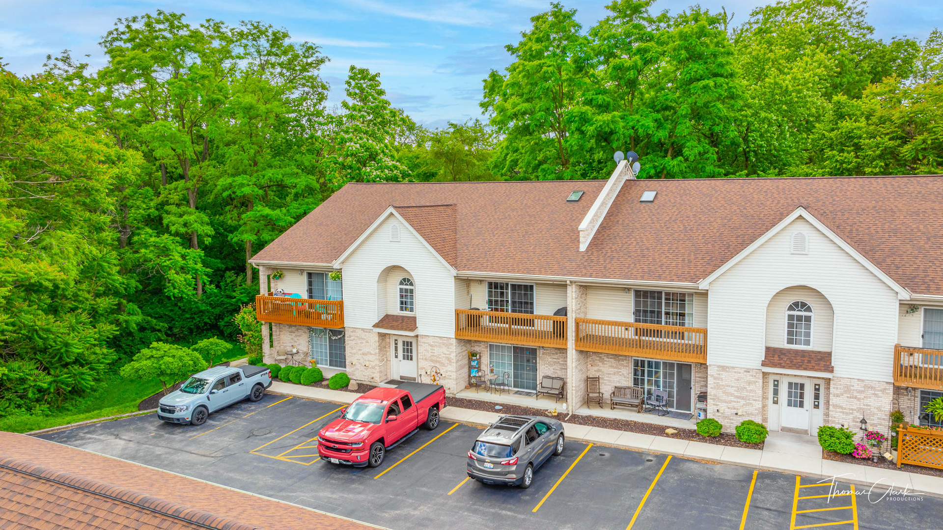 800 Madison Street Unit: 2E