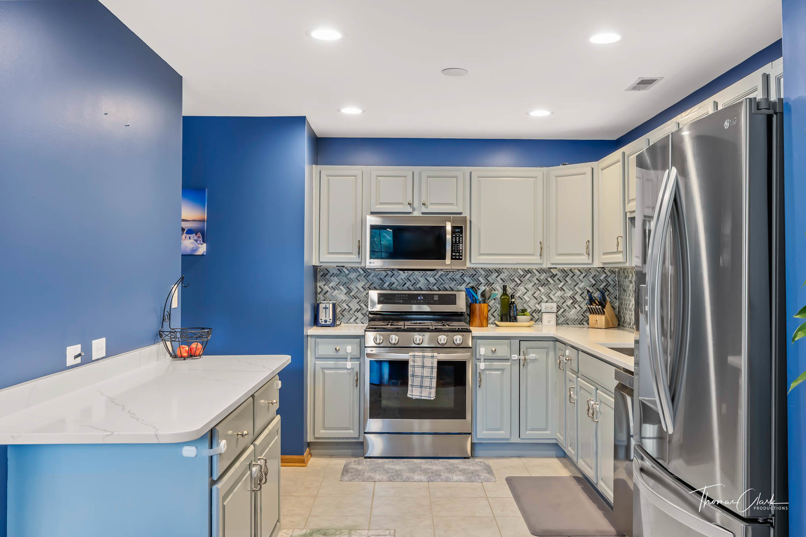 800 Madison Street Unit: 2E