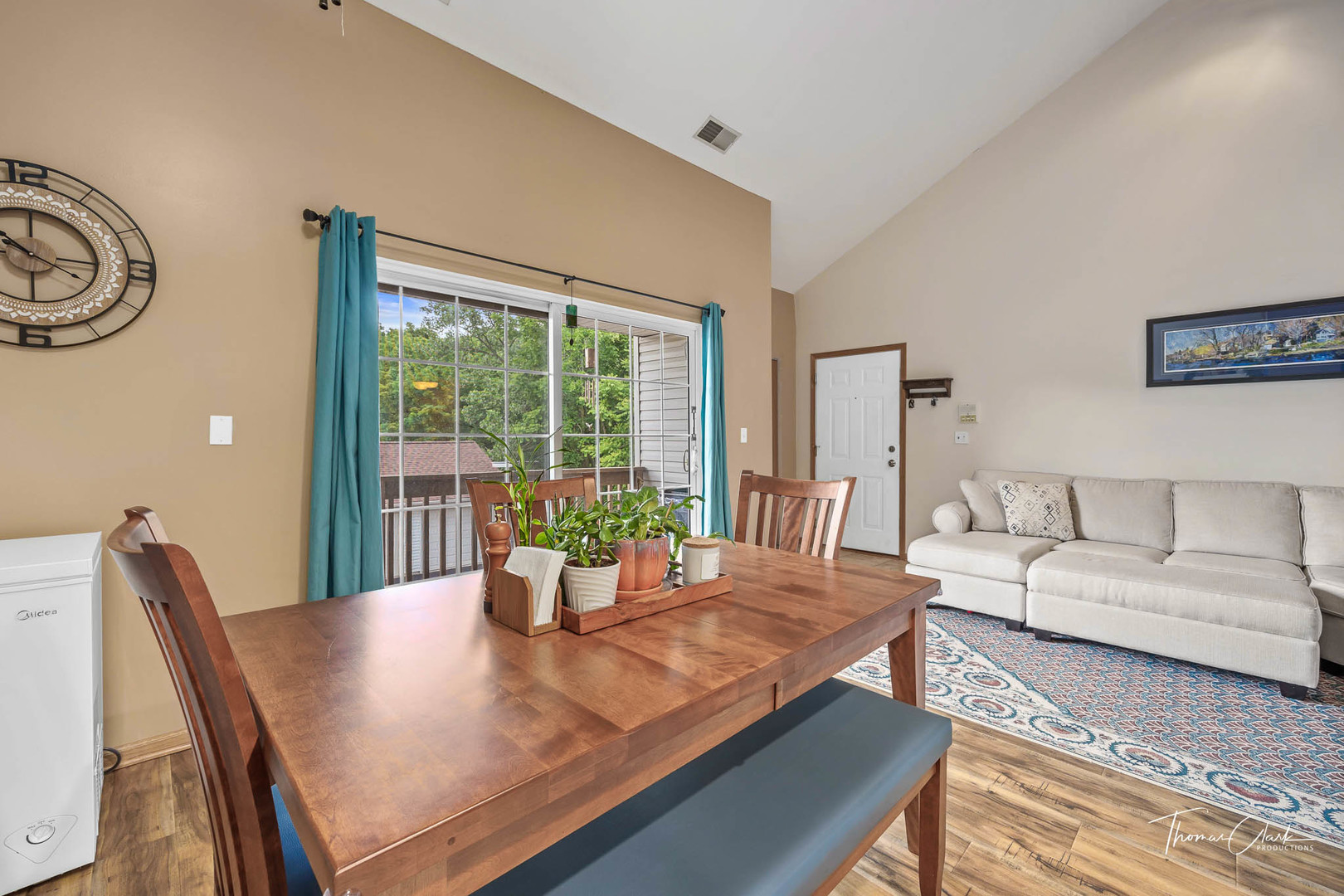 800 Madison Street Unit: 2E