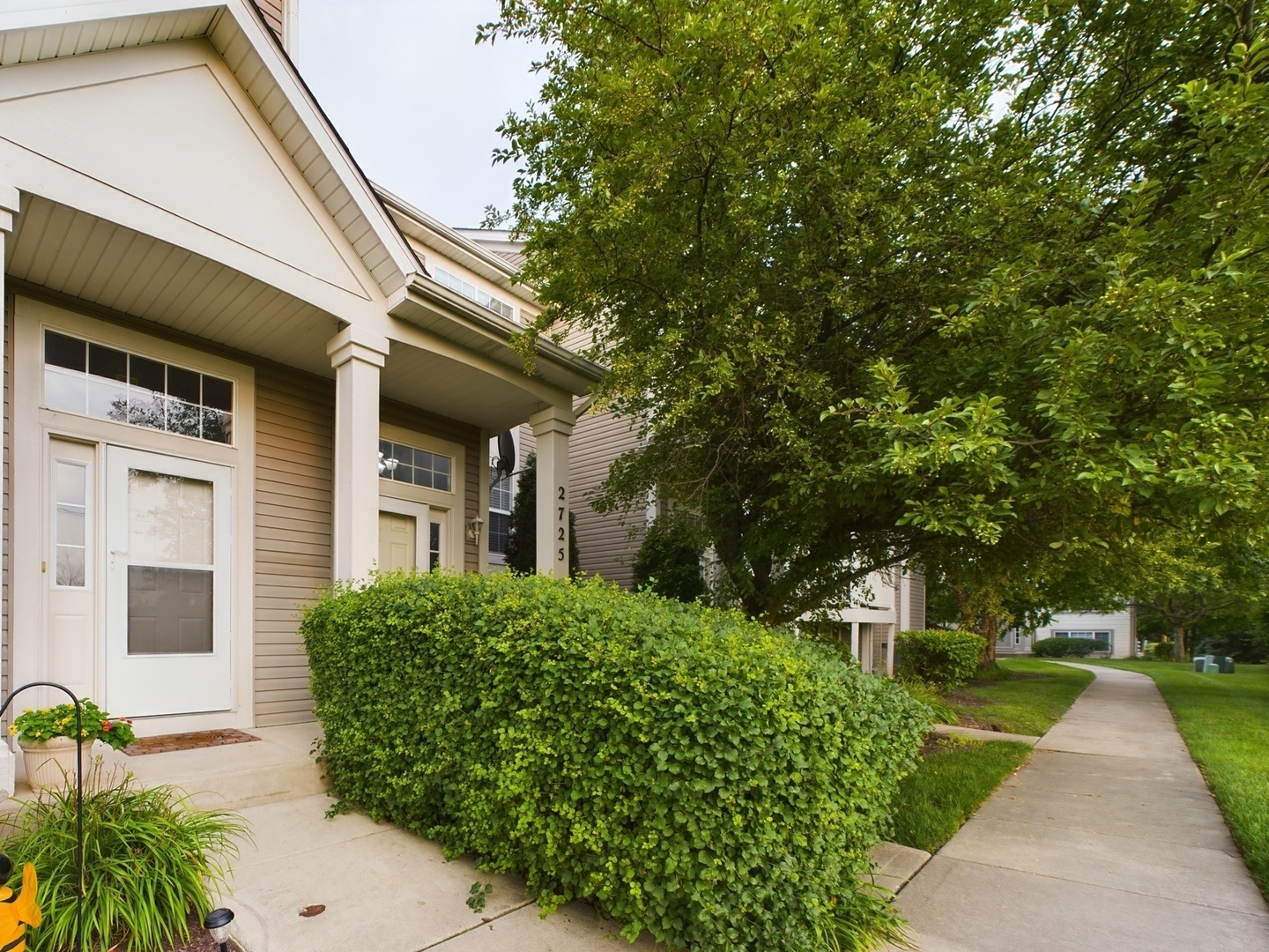2725 Canyon Drive Unit: 86