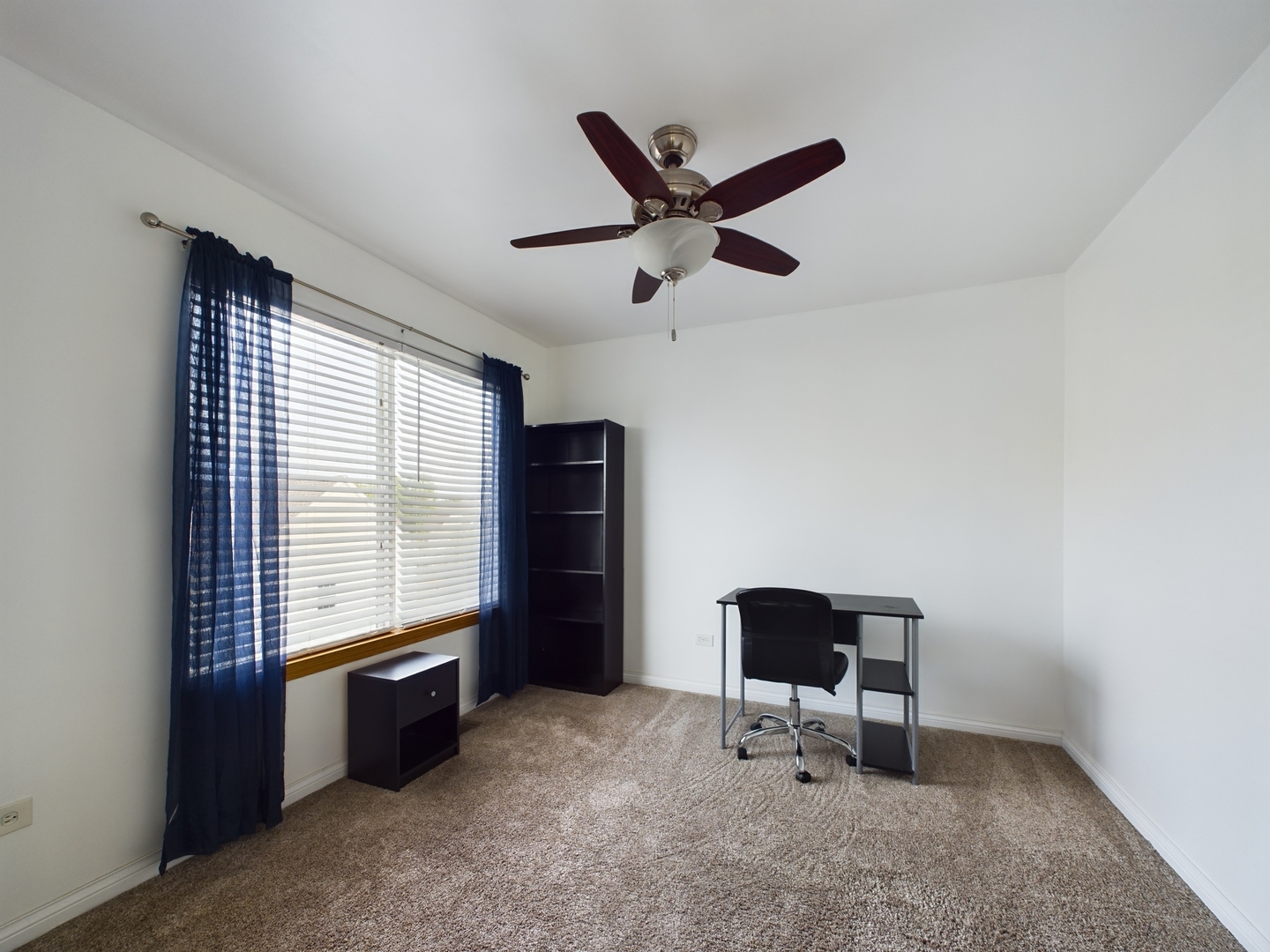 2725 Canyon Drive Unit: 86