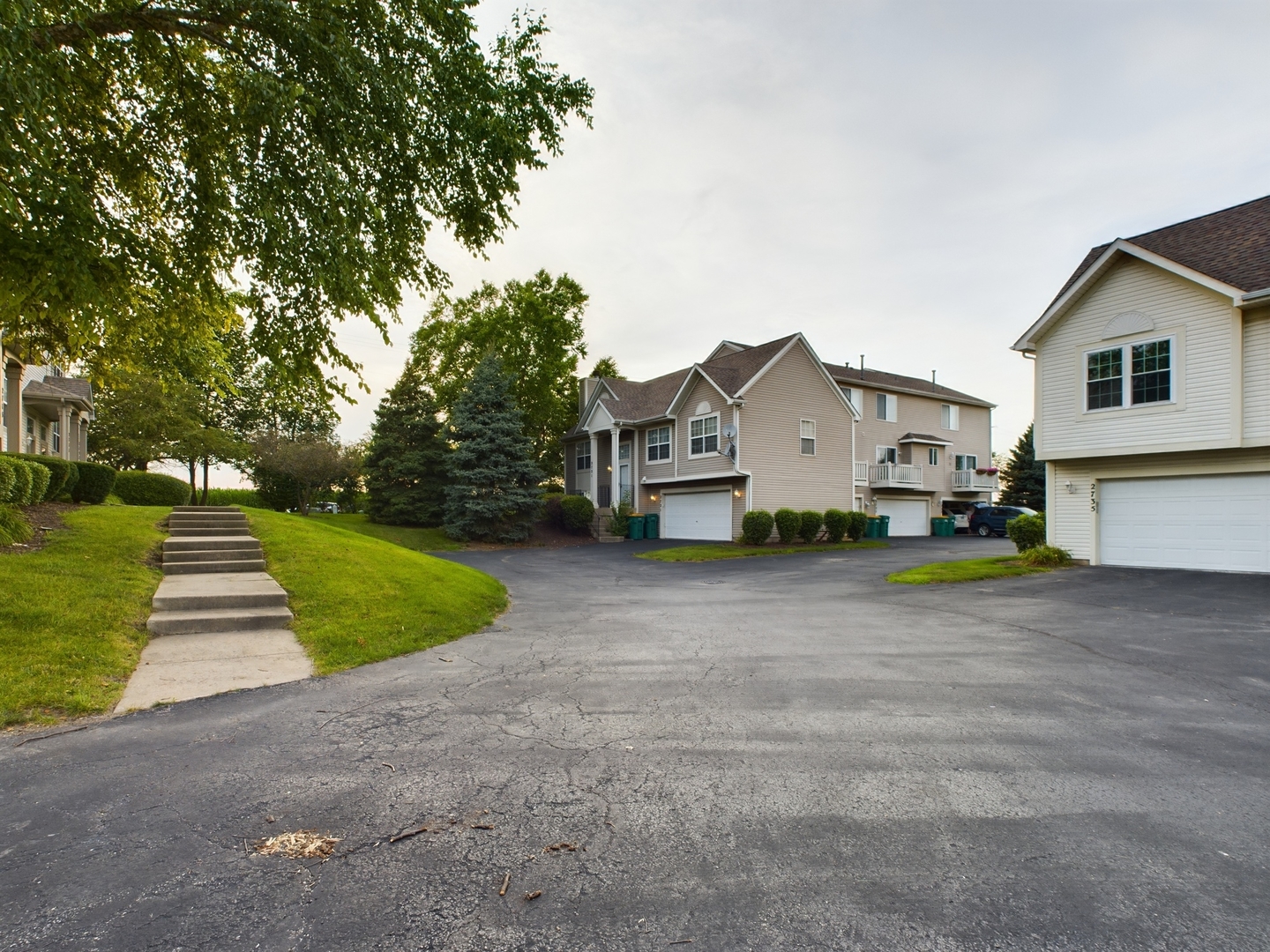 2725 Canyon Drive Unit: 86