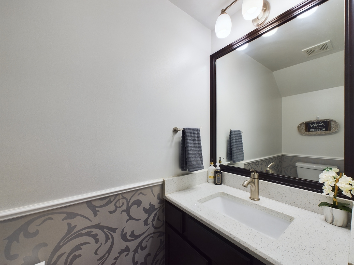 2725 Canyon Drive Unit: 86