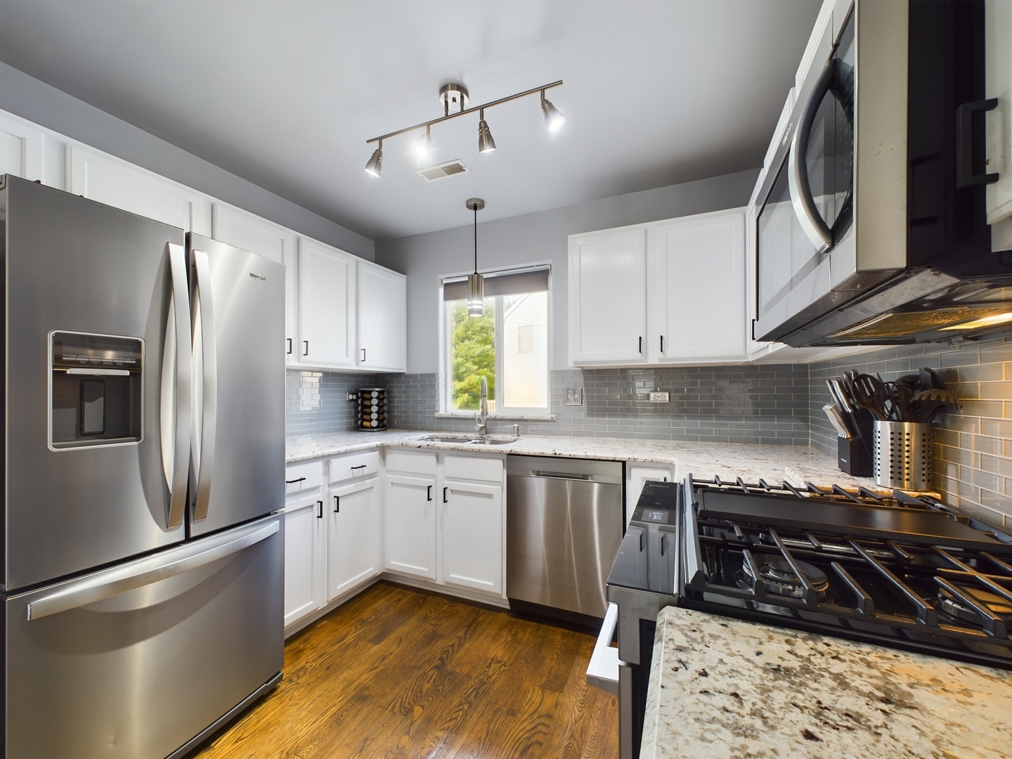 2725 Canyon Drive Unit: 86