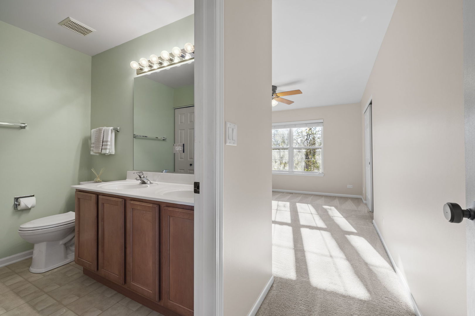 2540 Oneida Lane Unit: 2540