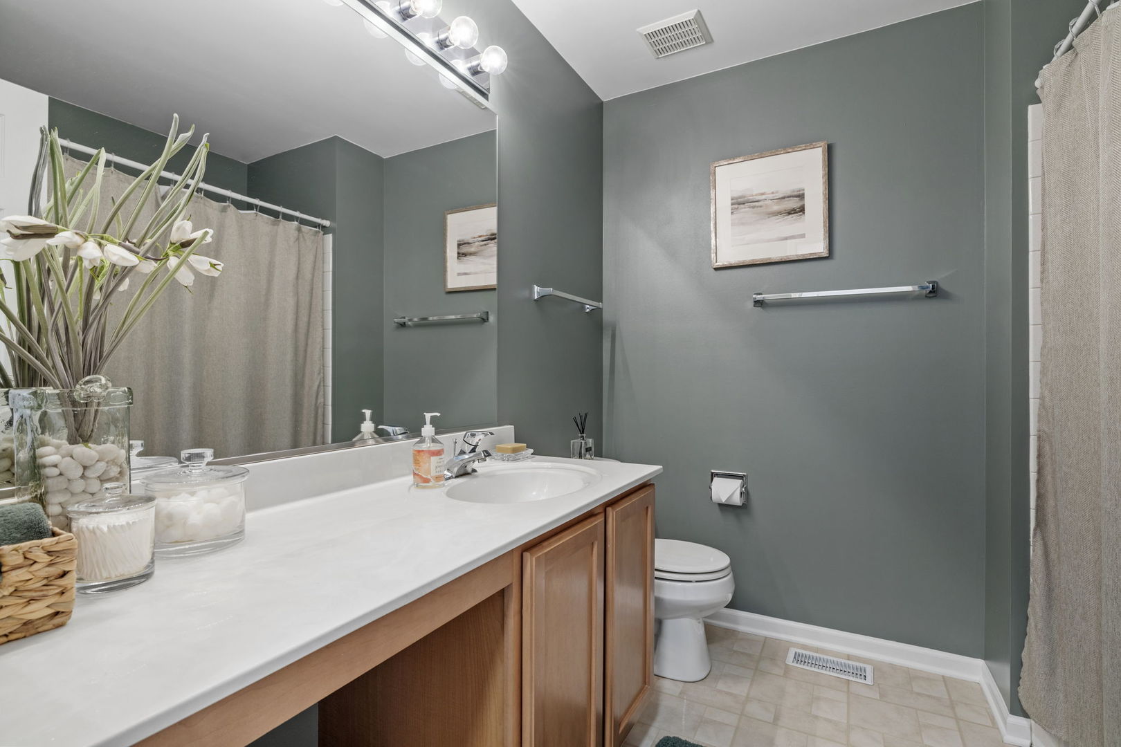 2540 Oneida Lane Unit: 2540