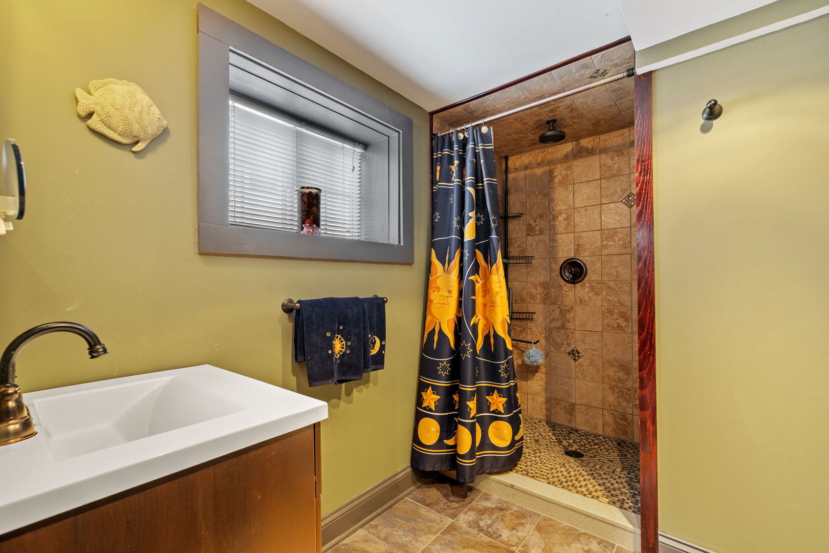 550 S Illinois Avenue