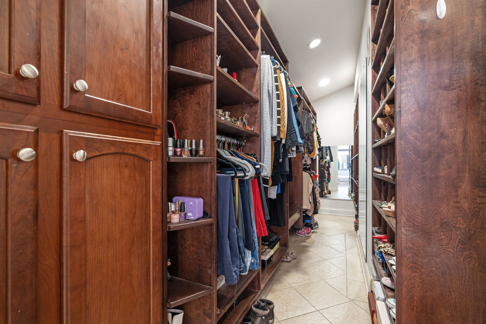 550 S Illinois Avenue