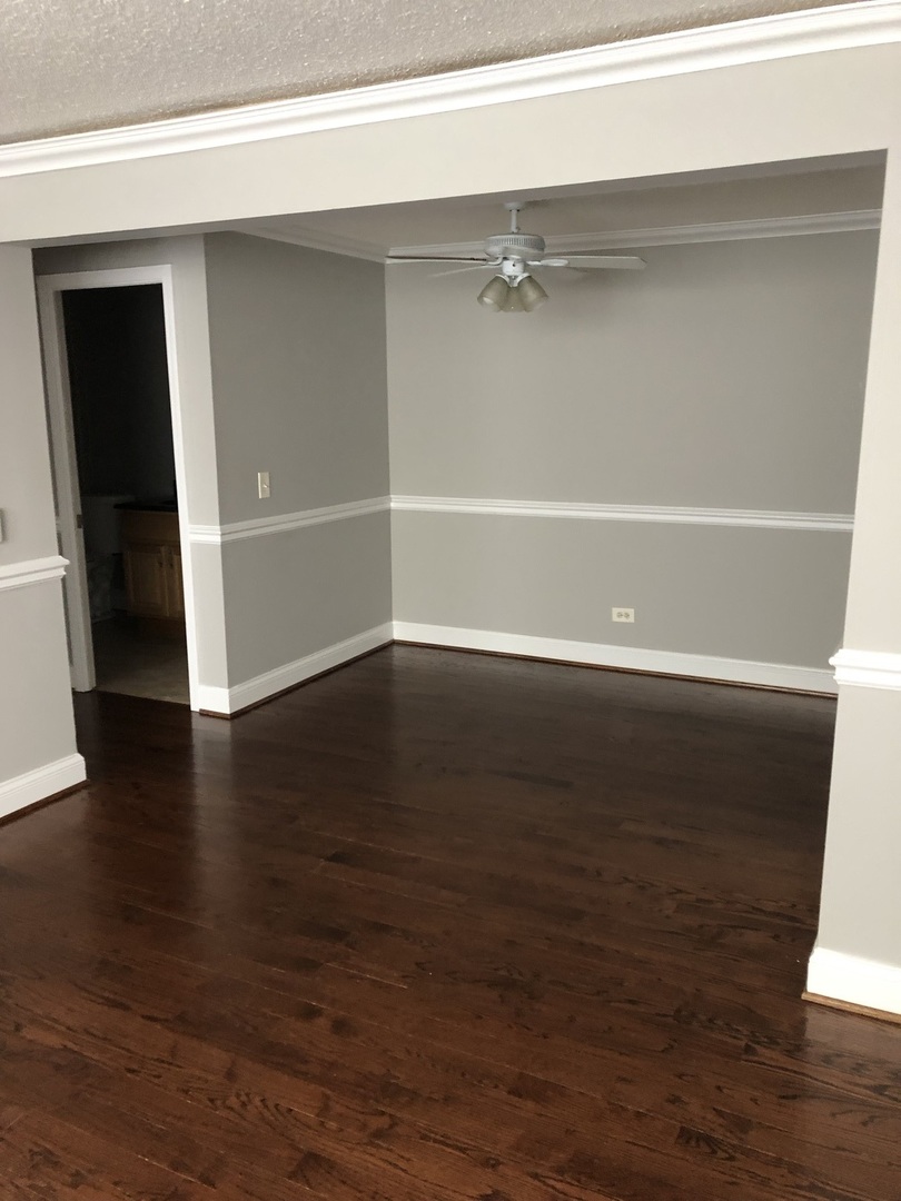 4933 N East River Road Unit: 1A