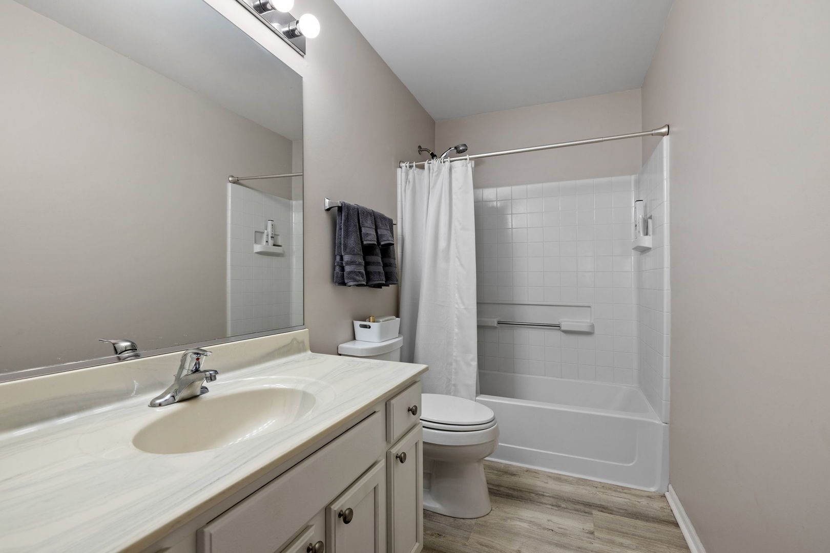 1671 Hickory Park Lane