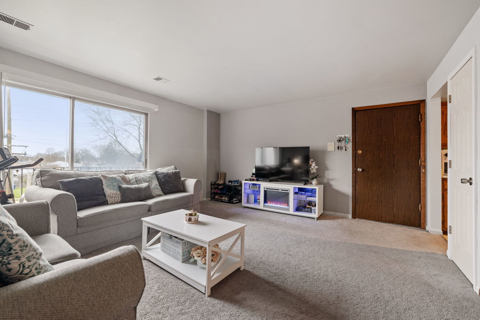 4929 W 109th Street Unit: 302