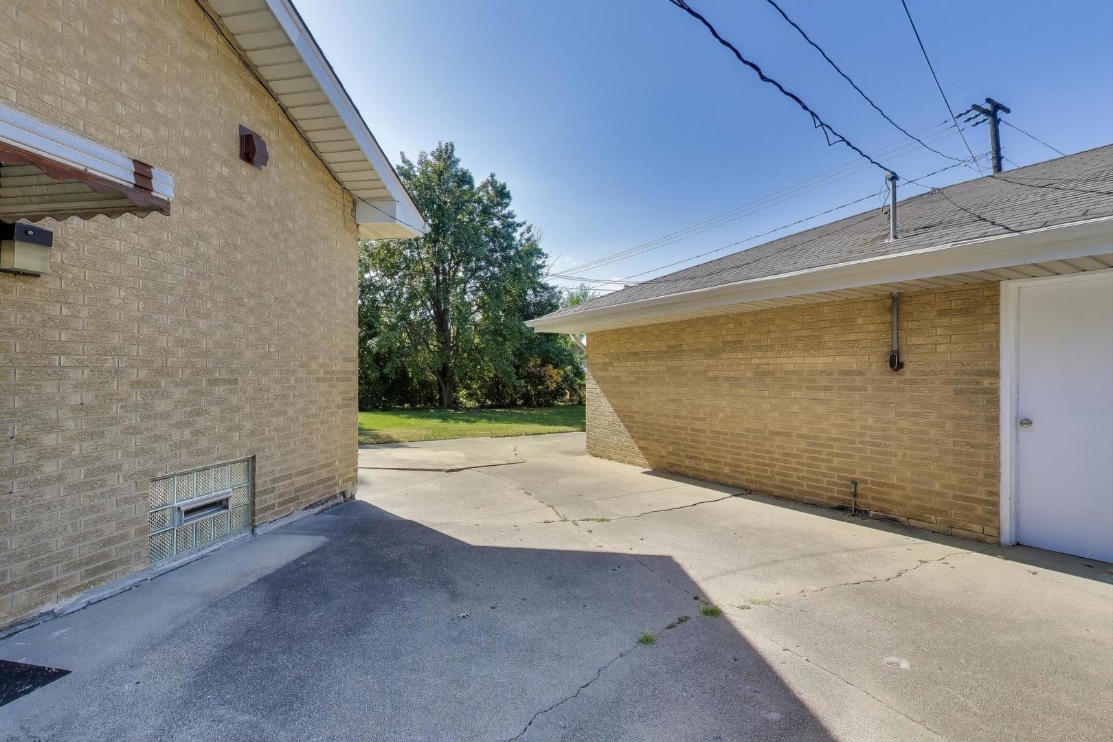 4735 W 122nd Street