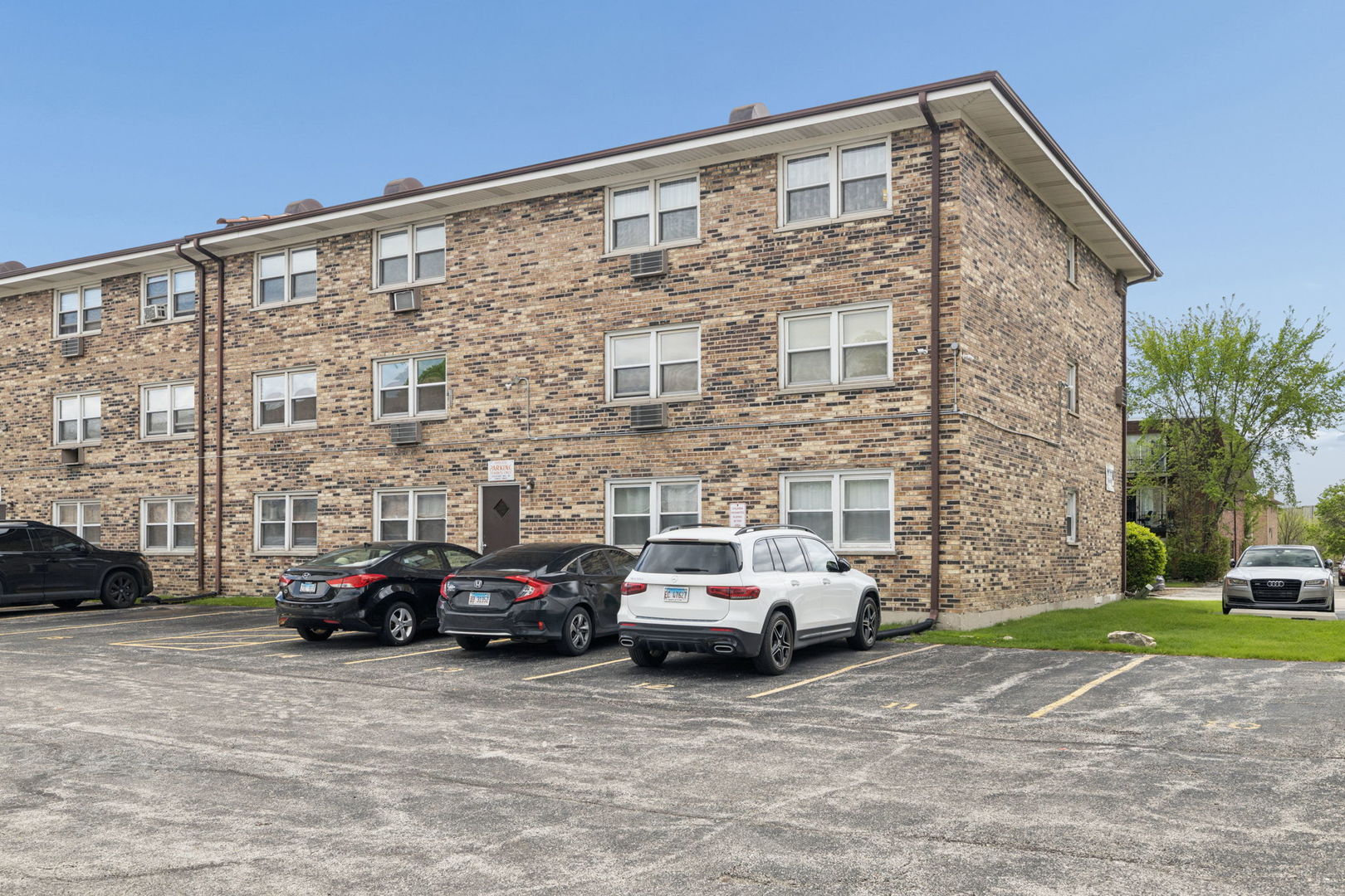 7112 99th Street Unit: 309