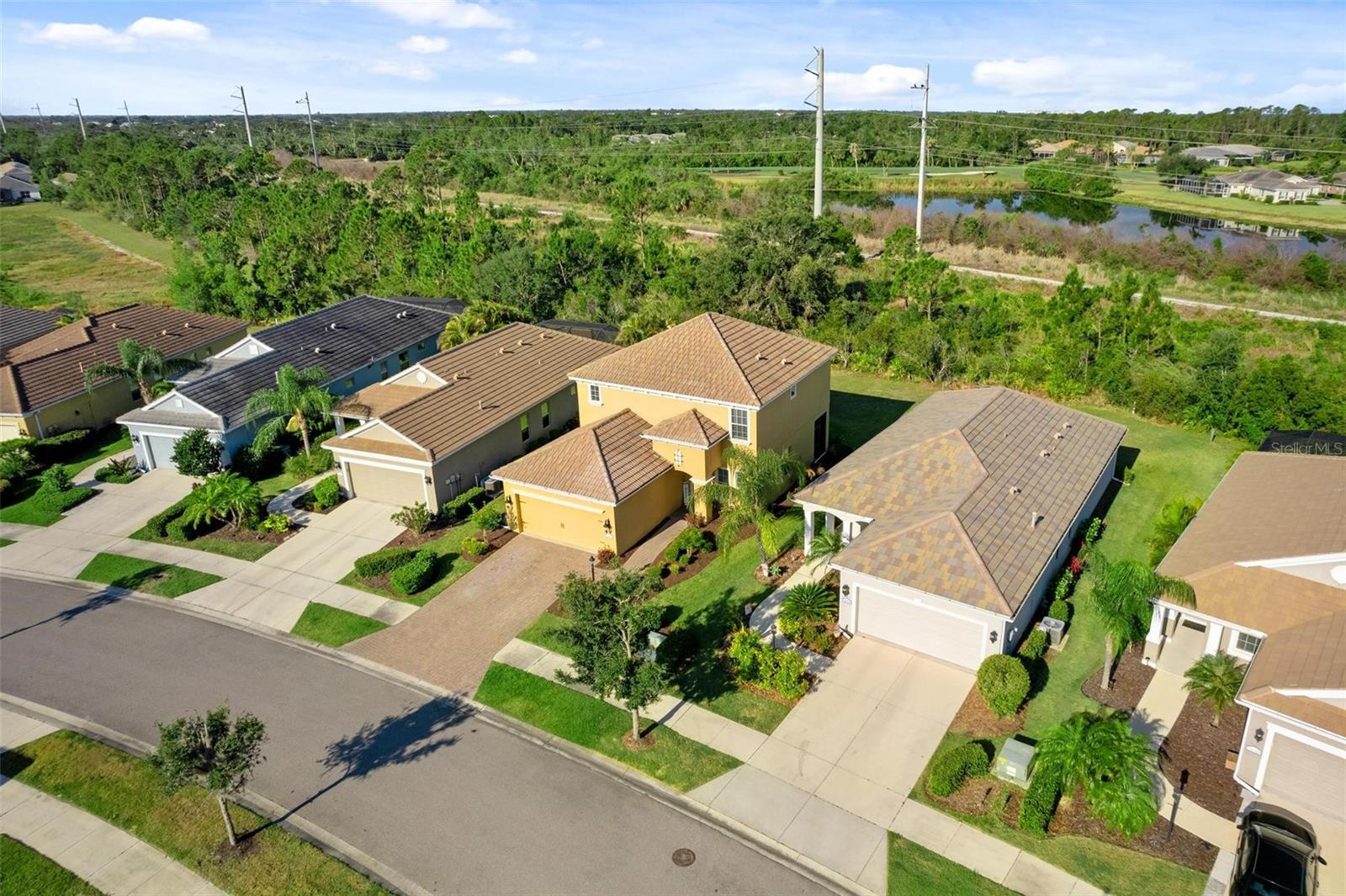 21057 ANCLOTE CT