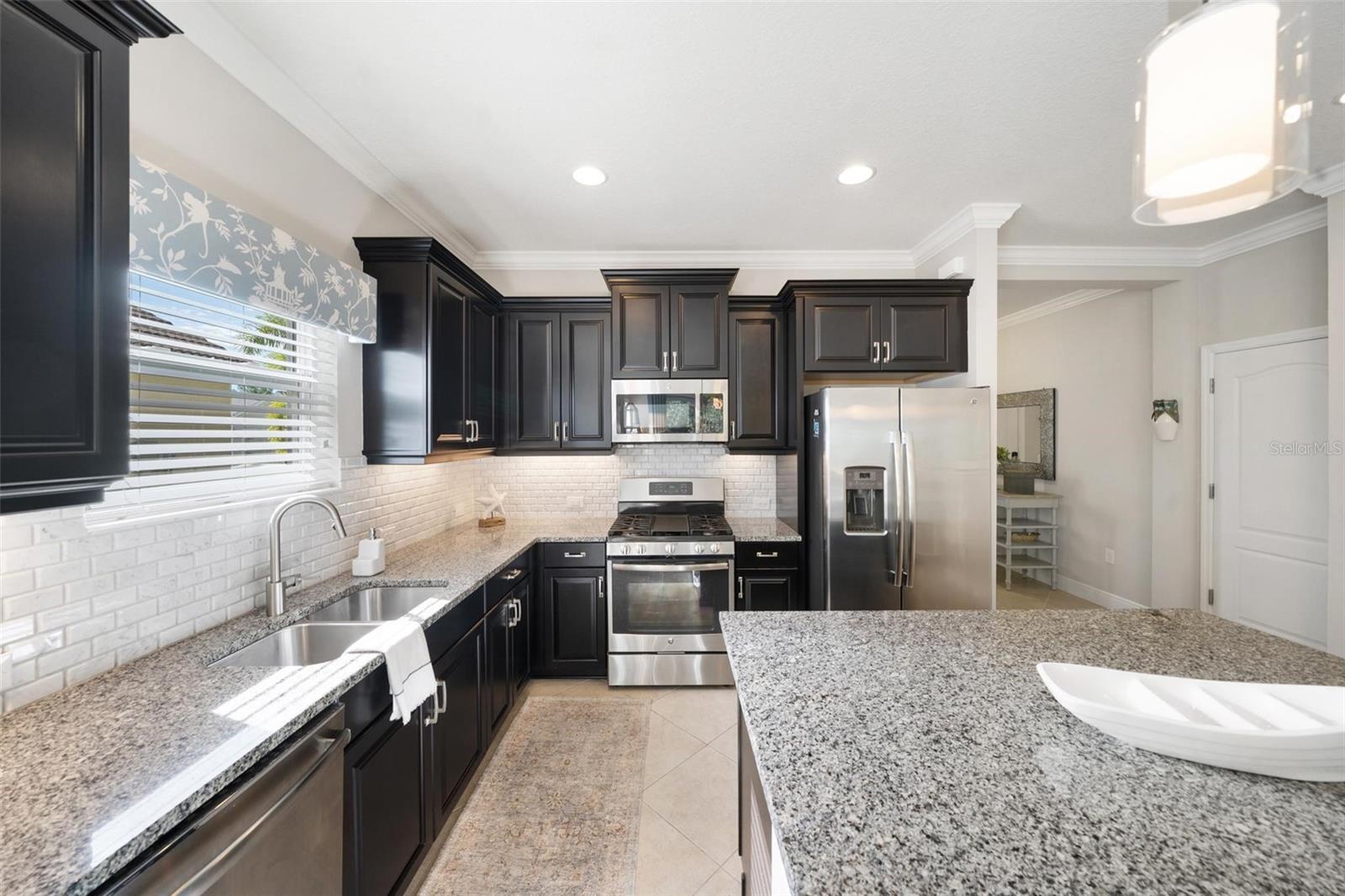 12252 STUART DR