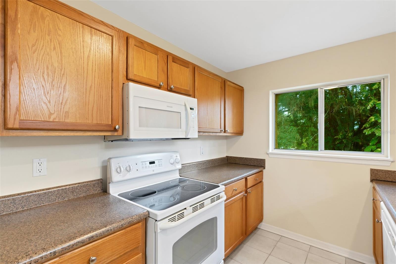 1721 PARAKEET WAY #701