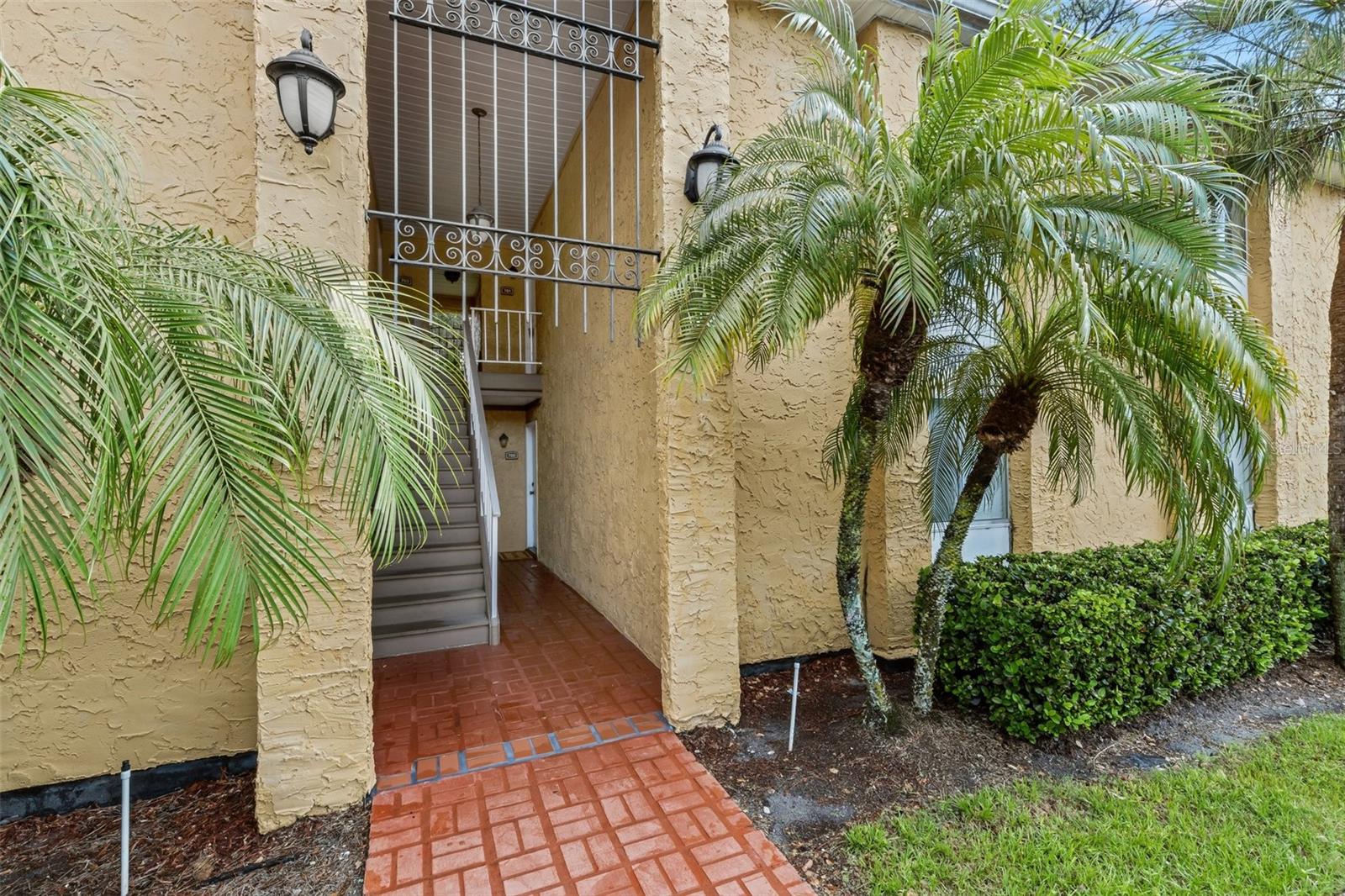 1721 PARAKEET WAY #701