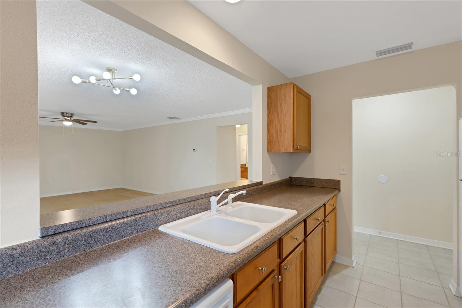 1721 PARAKEET WAY #701