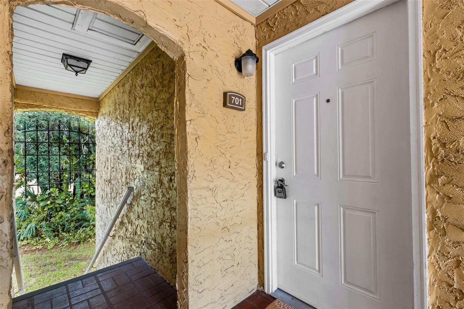 1721 PARAKEET WAY #701
