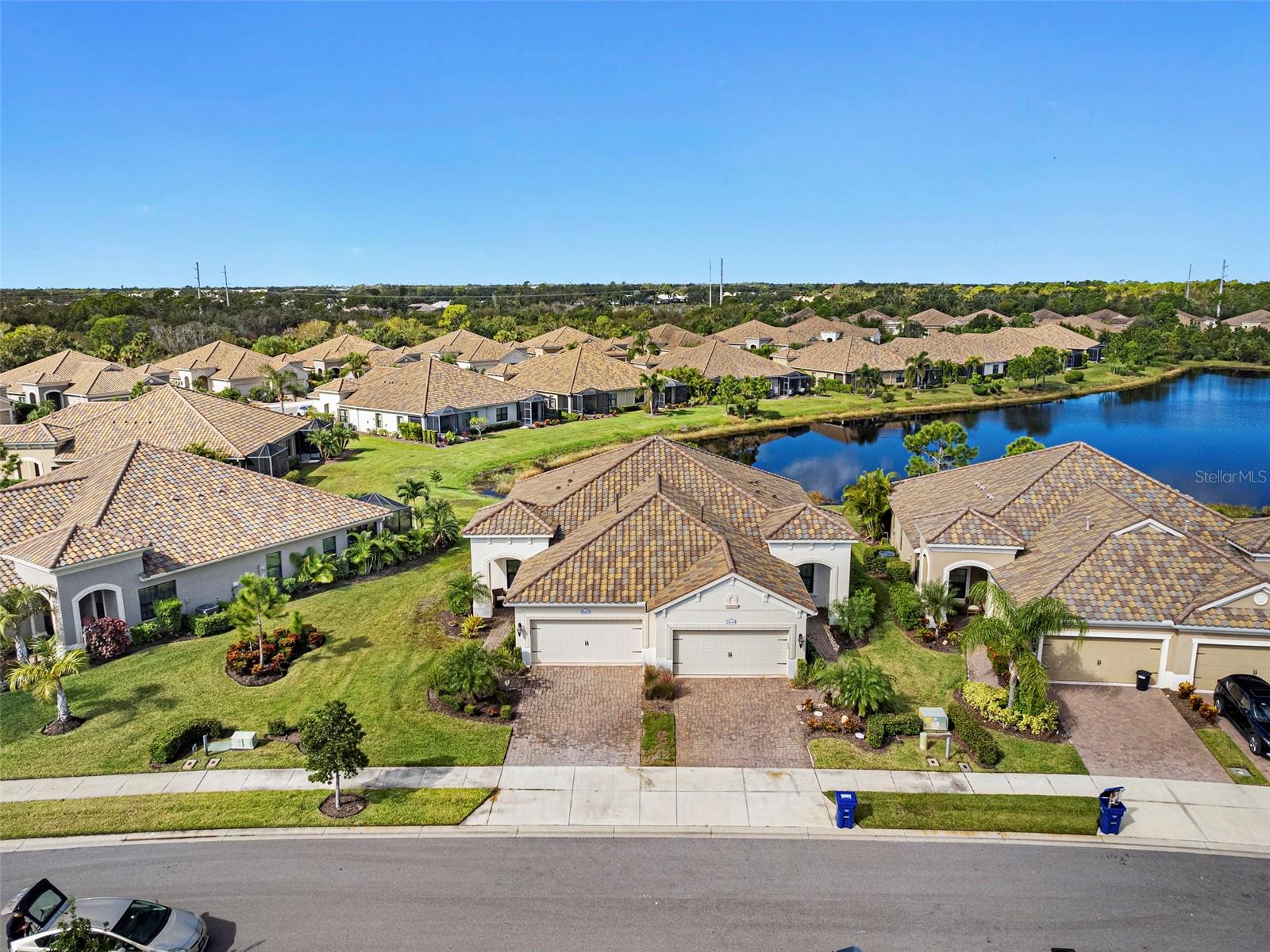 21653 AVON PARK CT