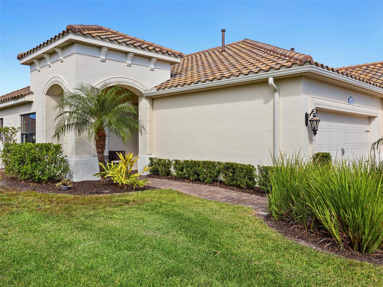 21653 AVON PARK CT