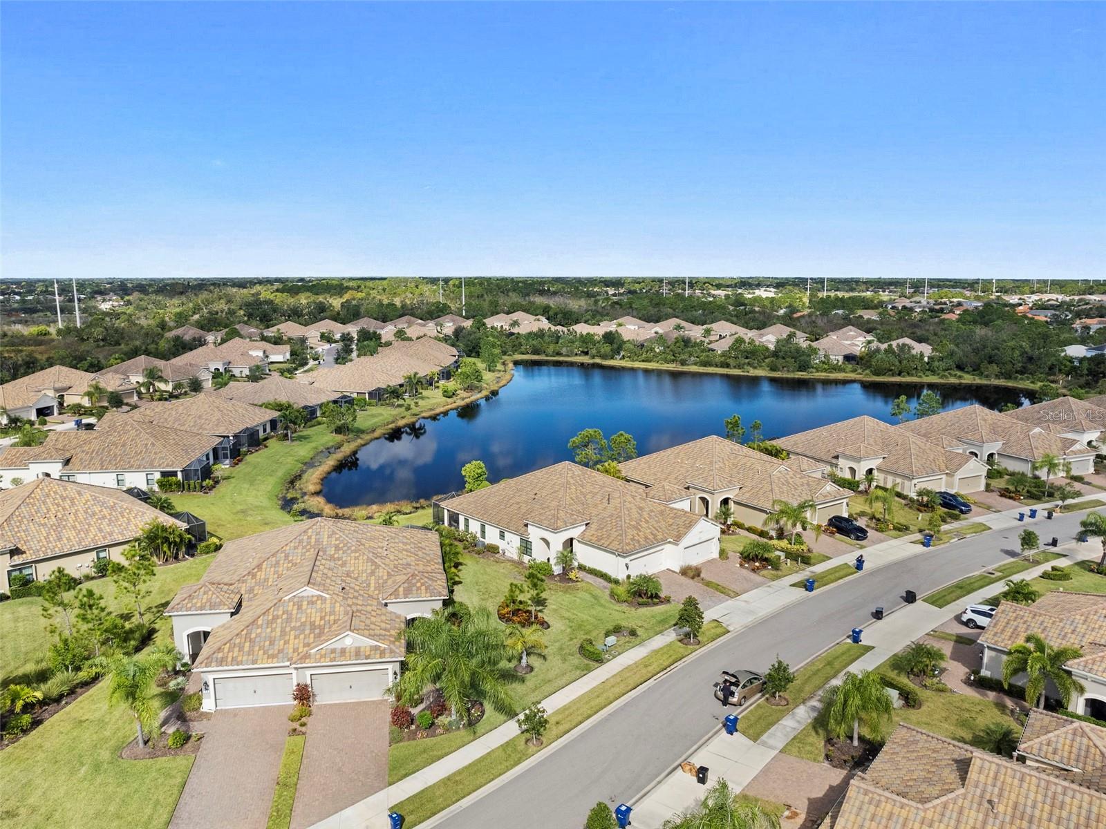 21653 AVON PARK CT