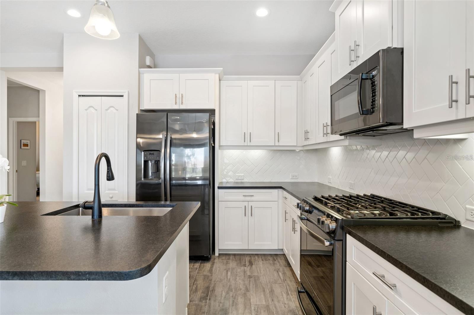 21645 AVON PARK CT