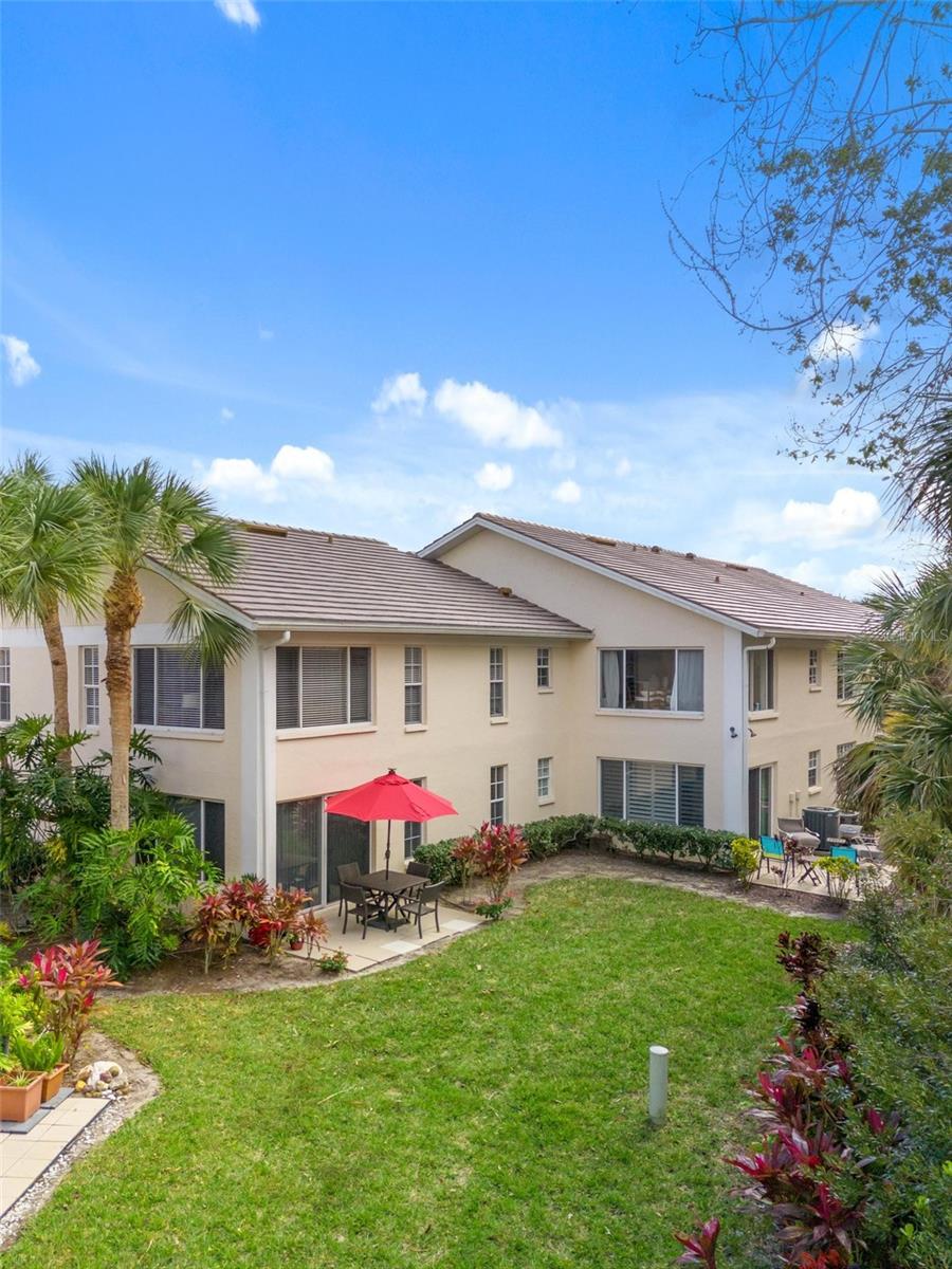 821 MONTROSE DR #104