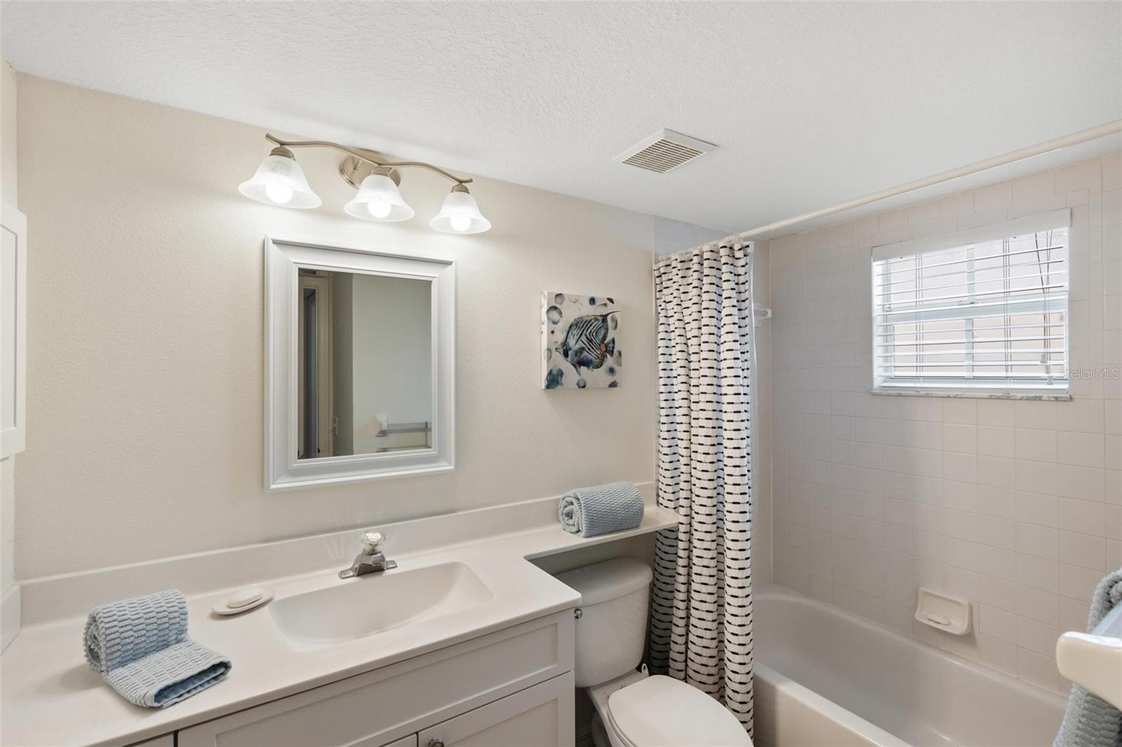 821 MONTROSE DR #104