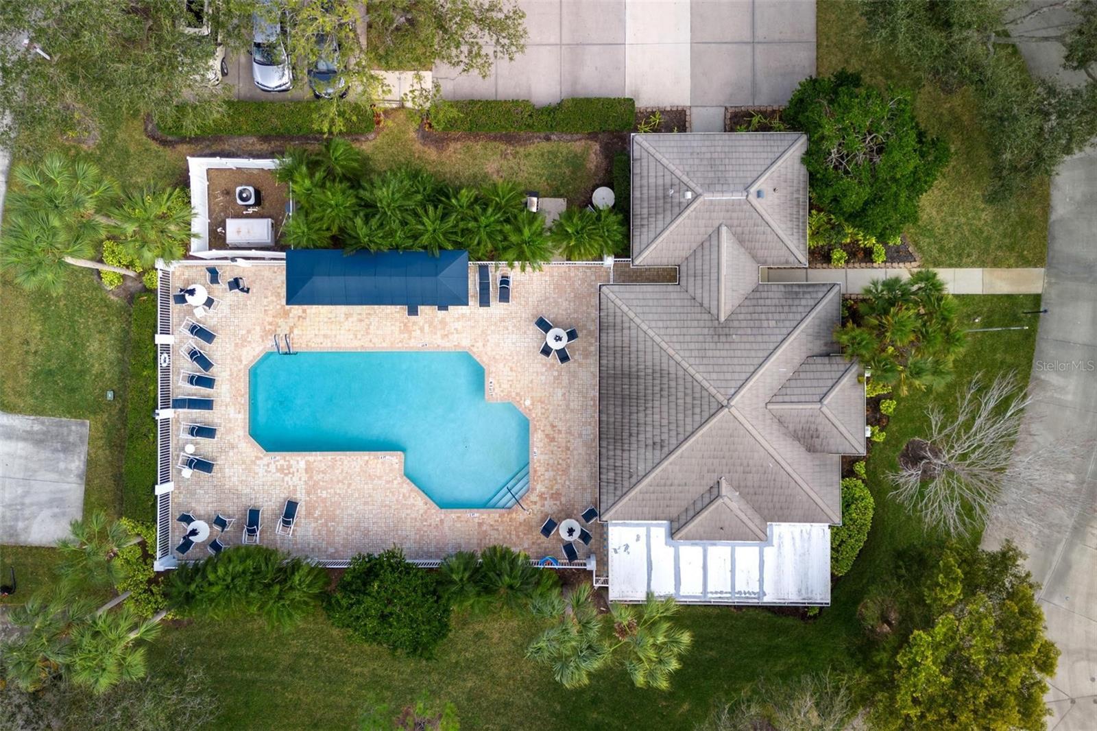 821 MONTROSE DR #104