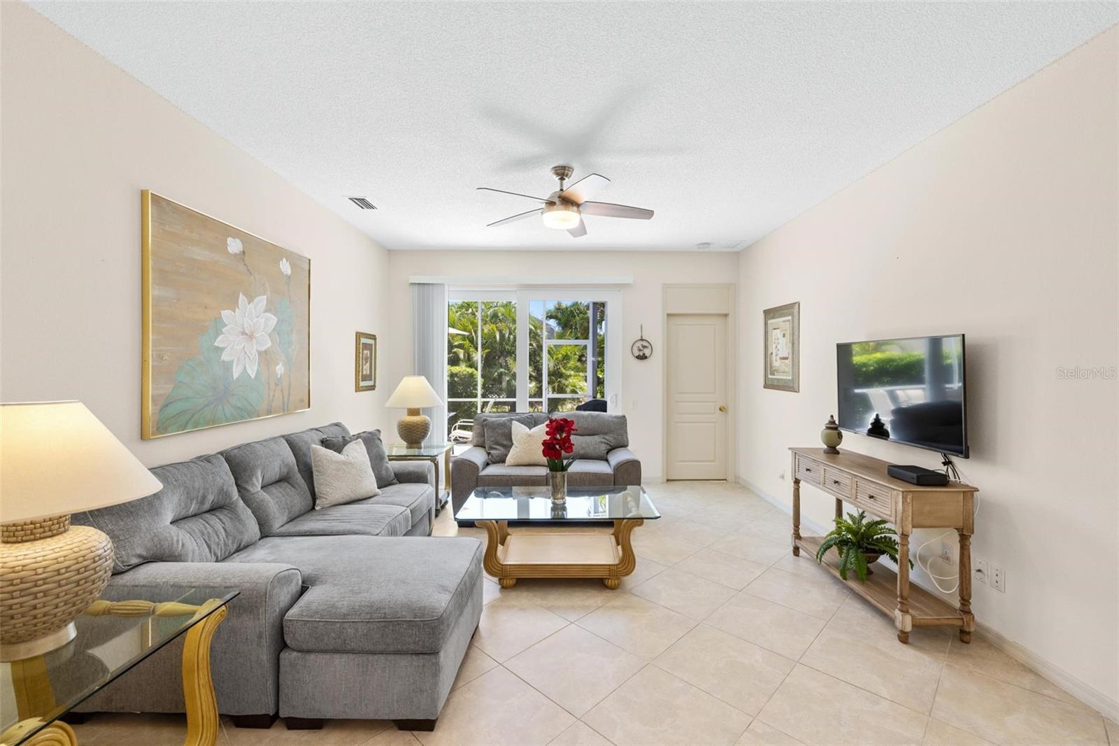 516 WEXFORD DR