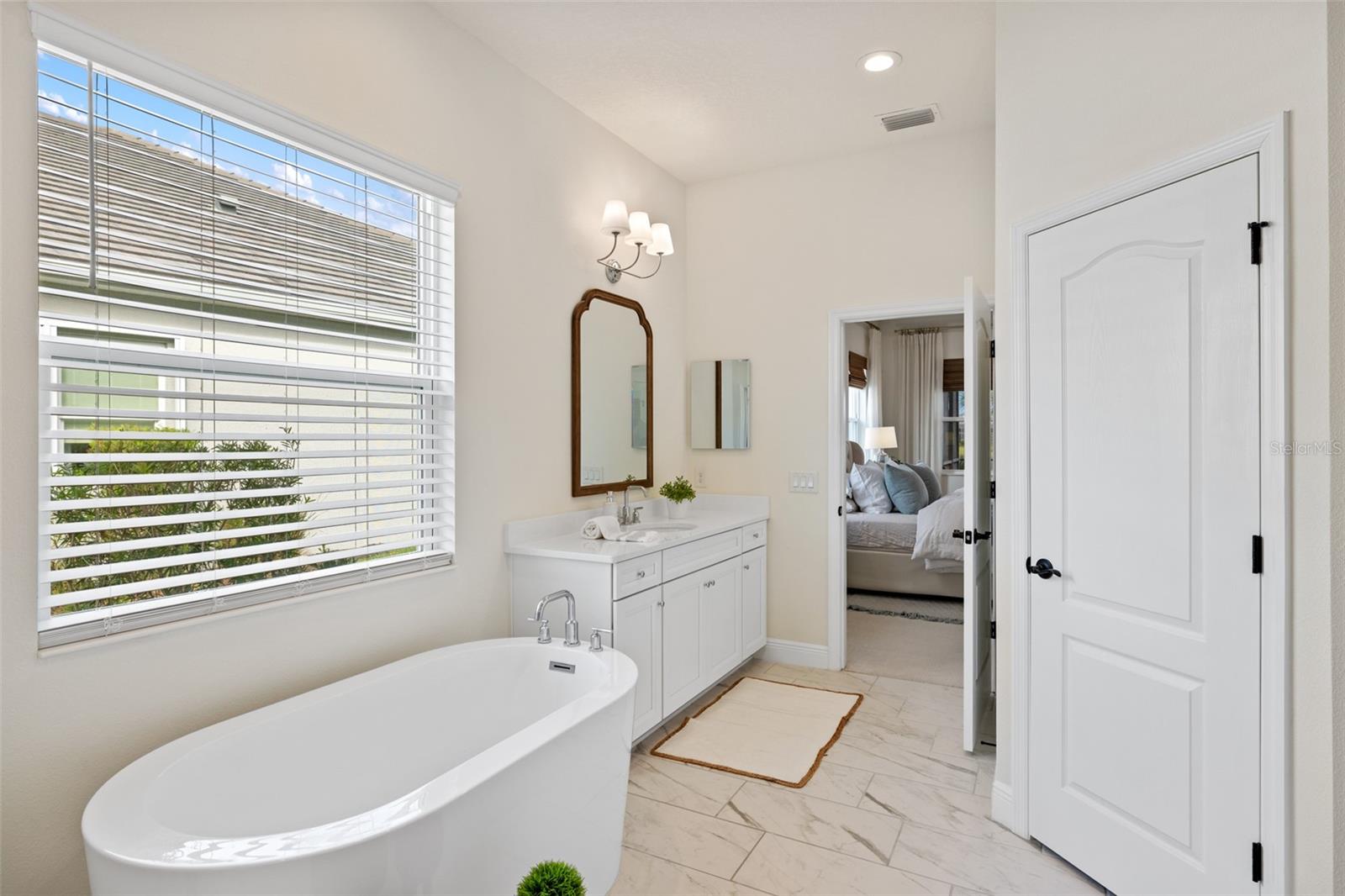 12333 DESTIN LOOP
