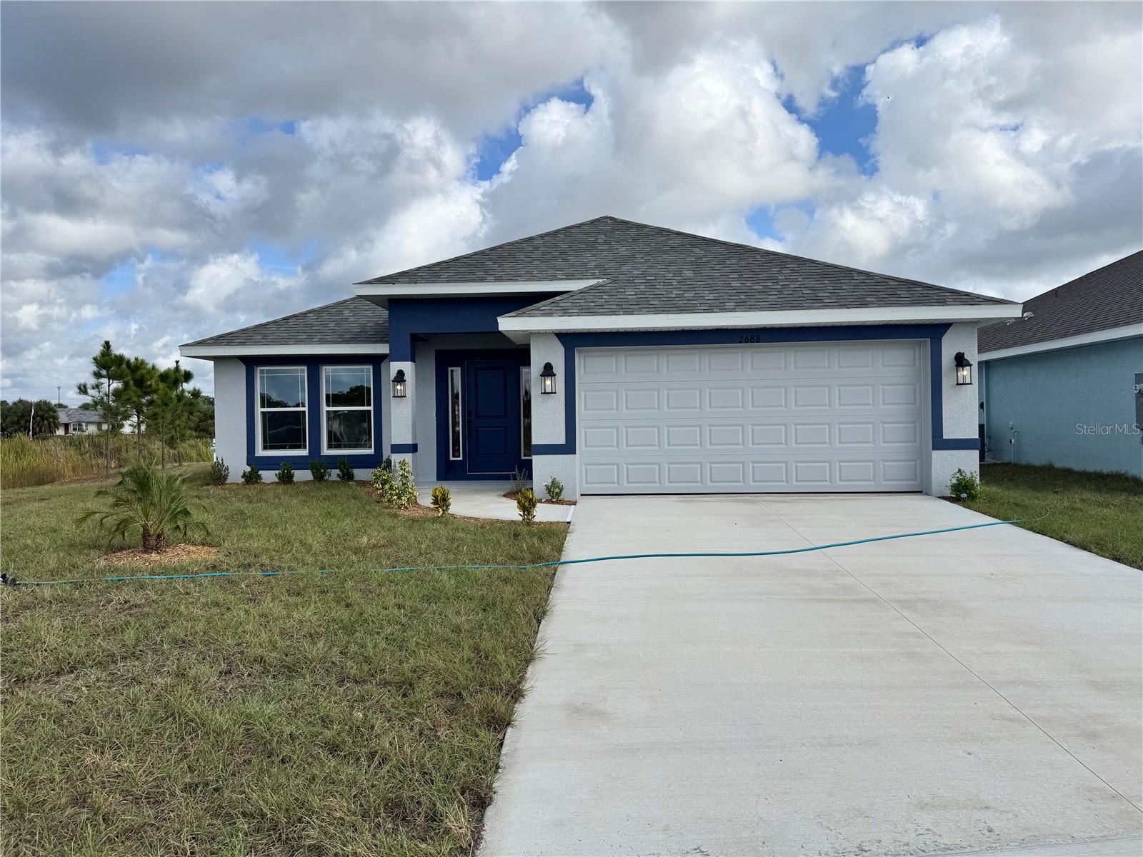 2688 AVERLAND LOOP