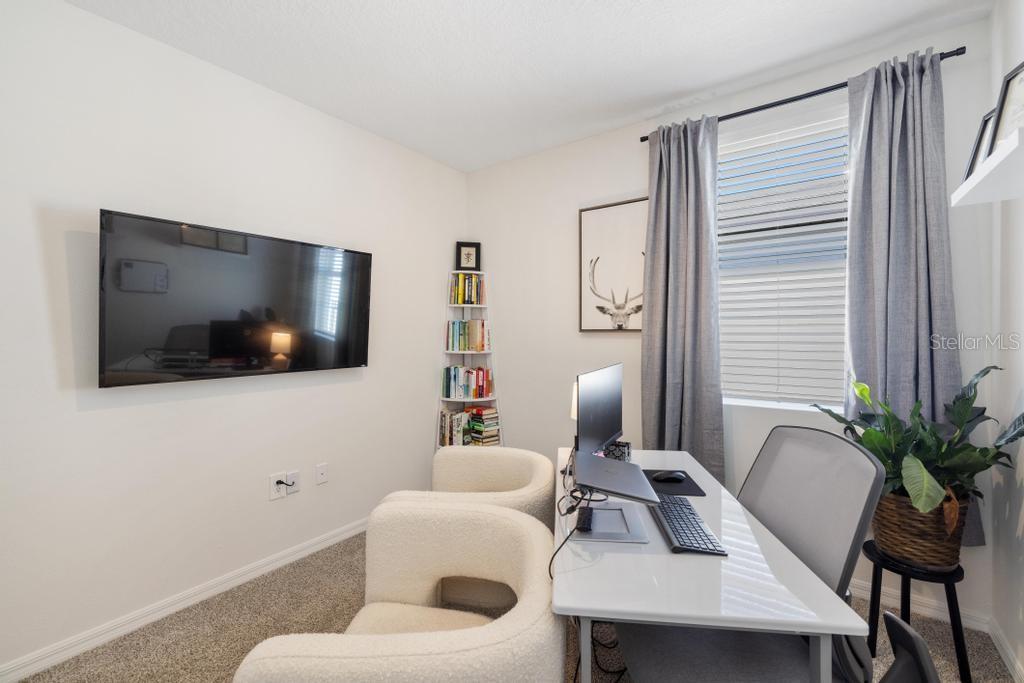 128 LAZY SHORE DR