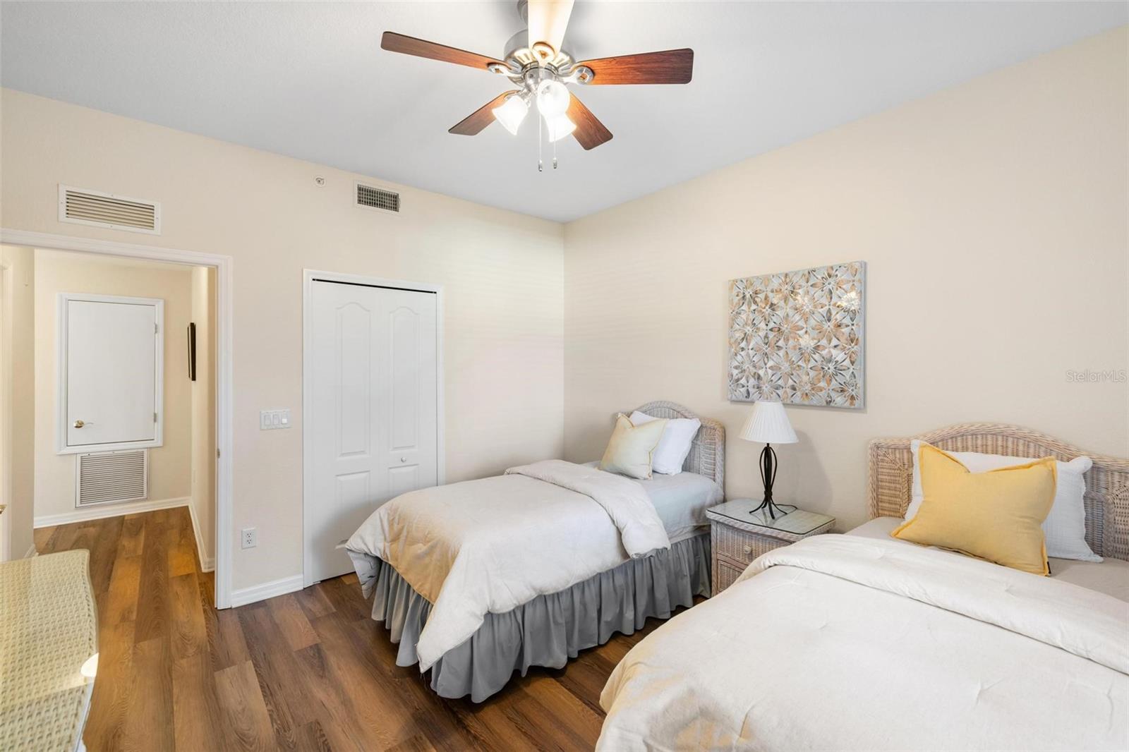150 L PAVIA BLVD #13