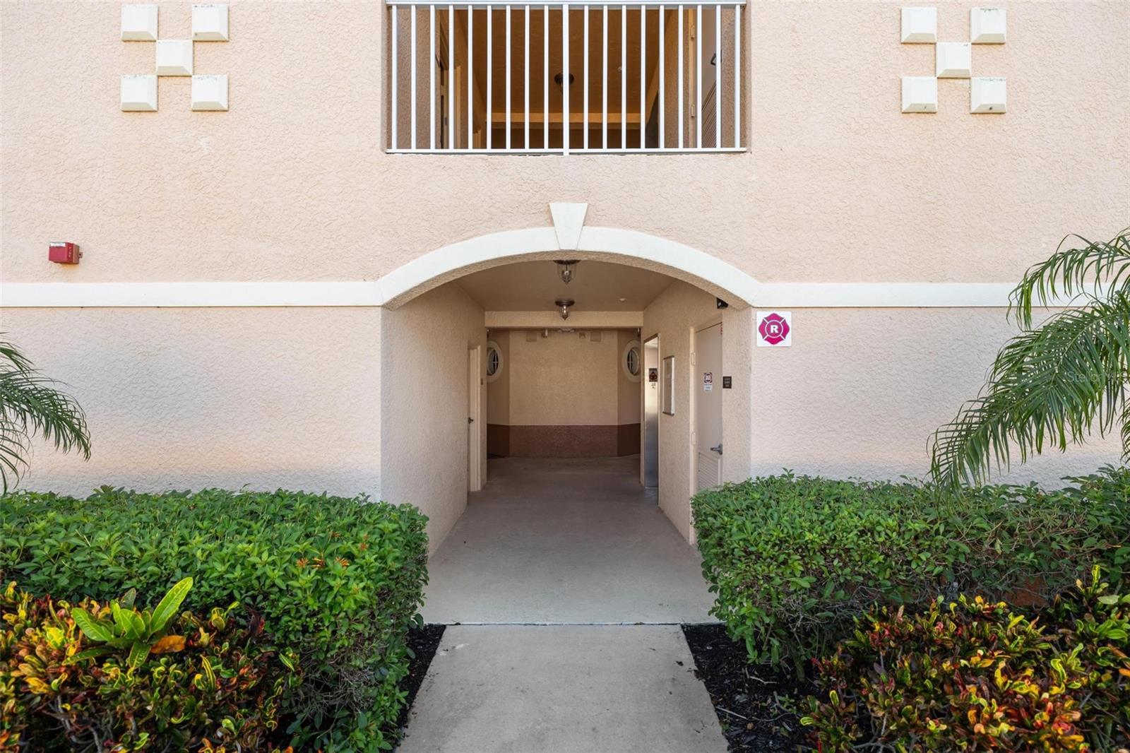 150 L PAVIA BLVD #13
