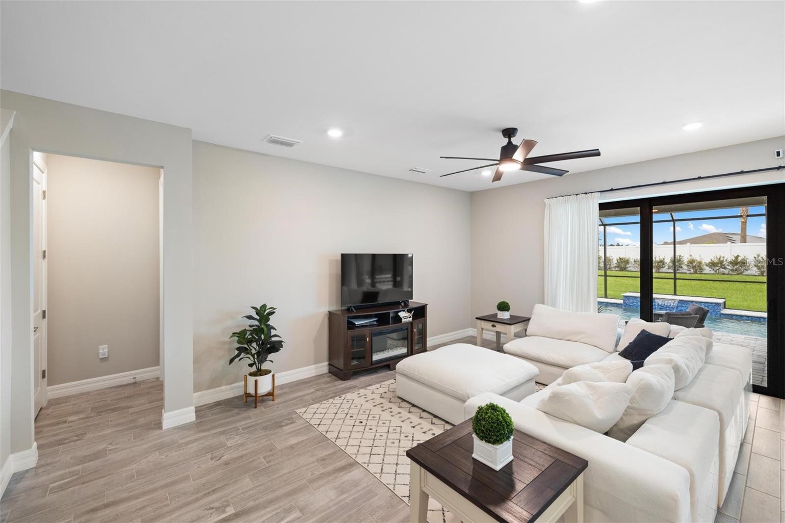 2489 GABEL OAK DR