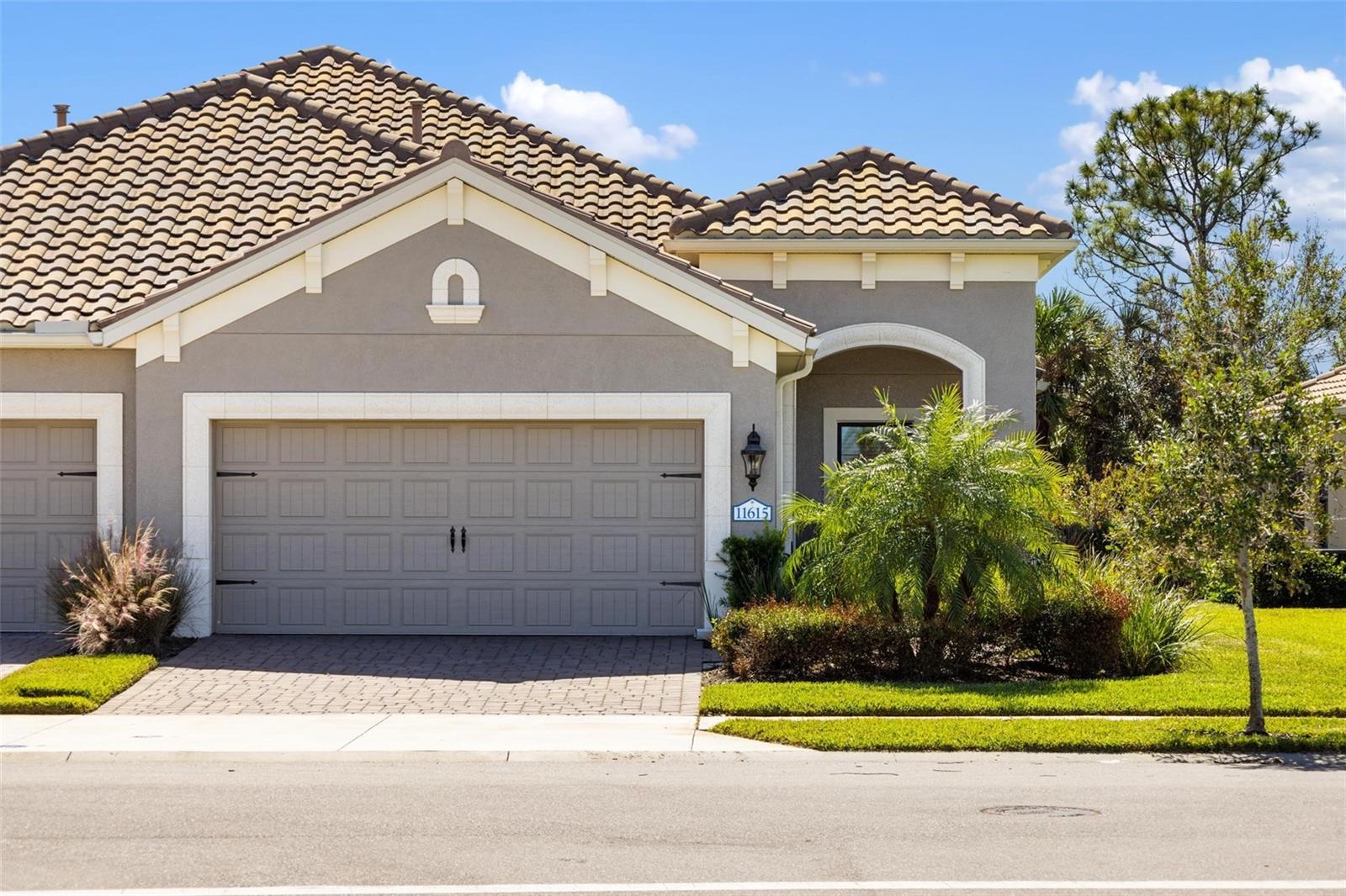 11615 OKALOOSA DR
