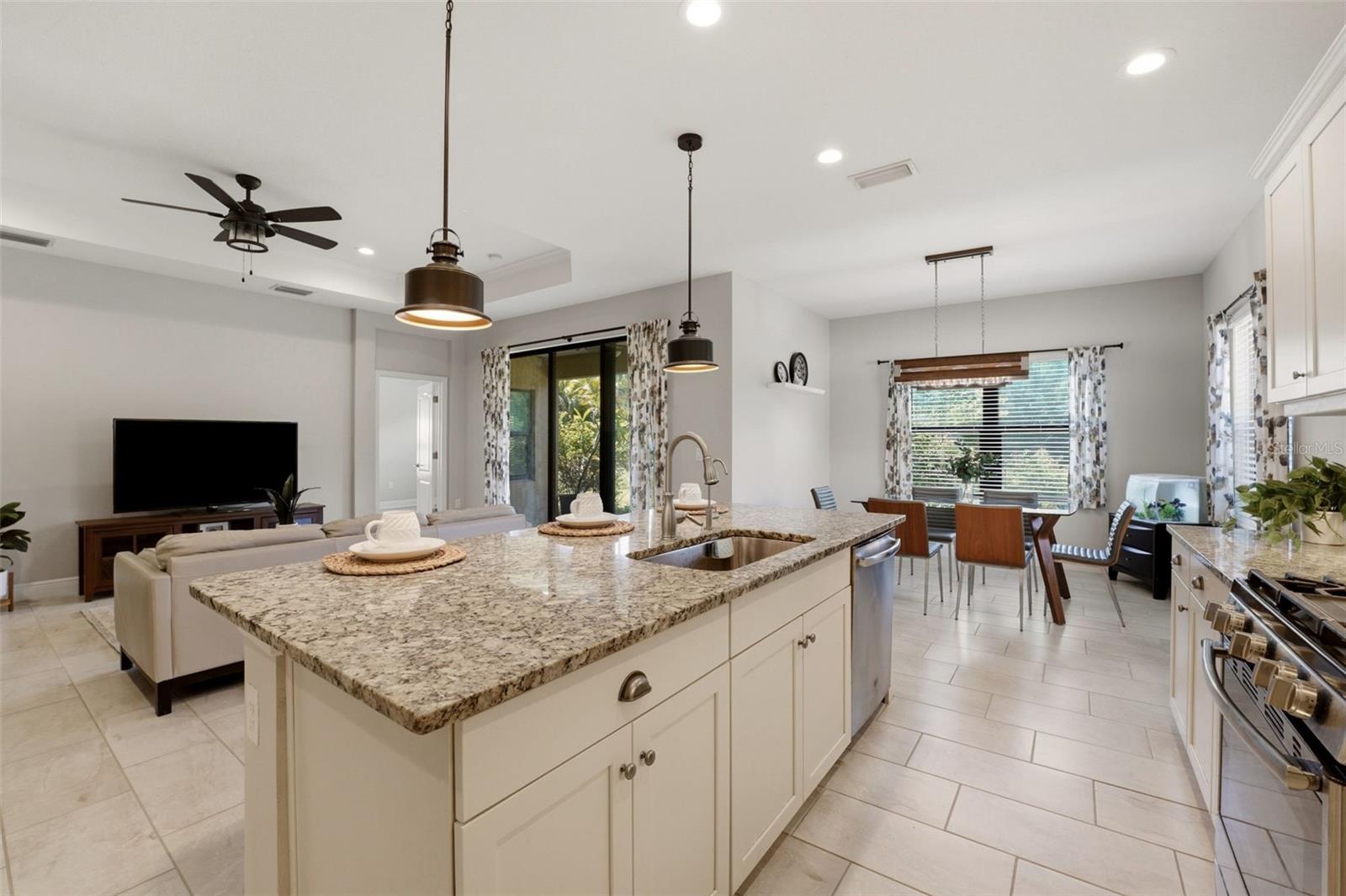 248 BENEDETTO CT