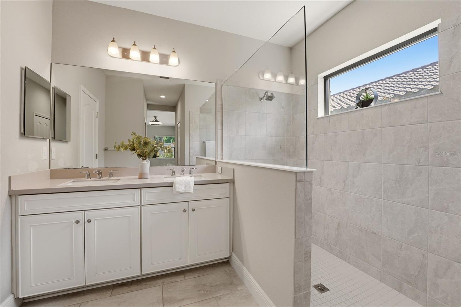 248 BENEDETTO CT