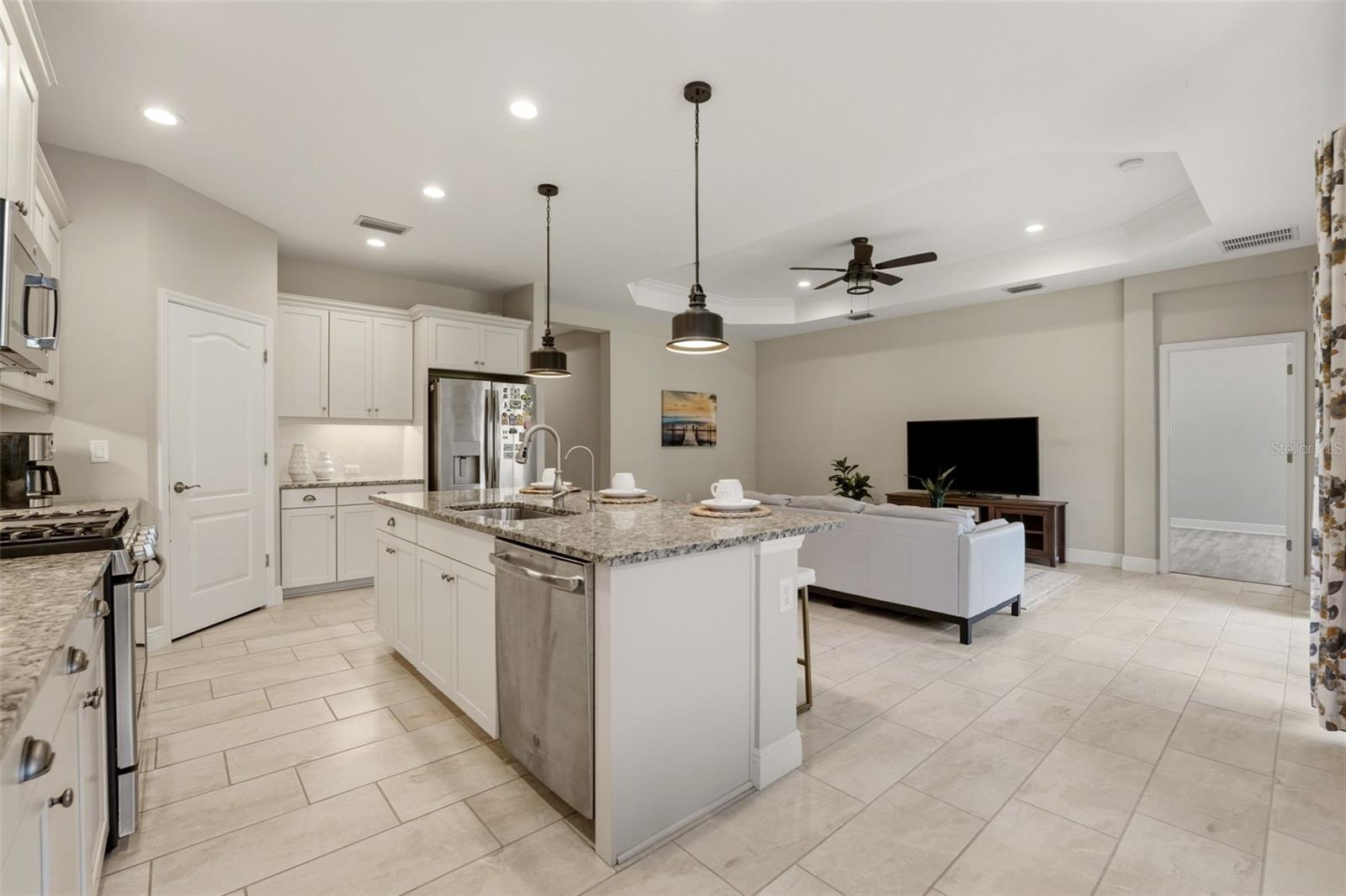 248 BENEDETTO CT