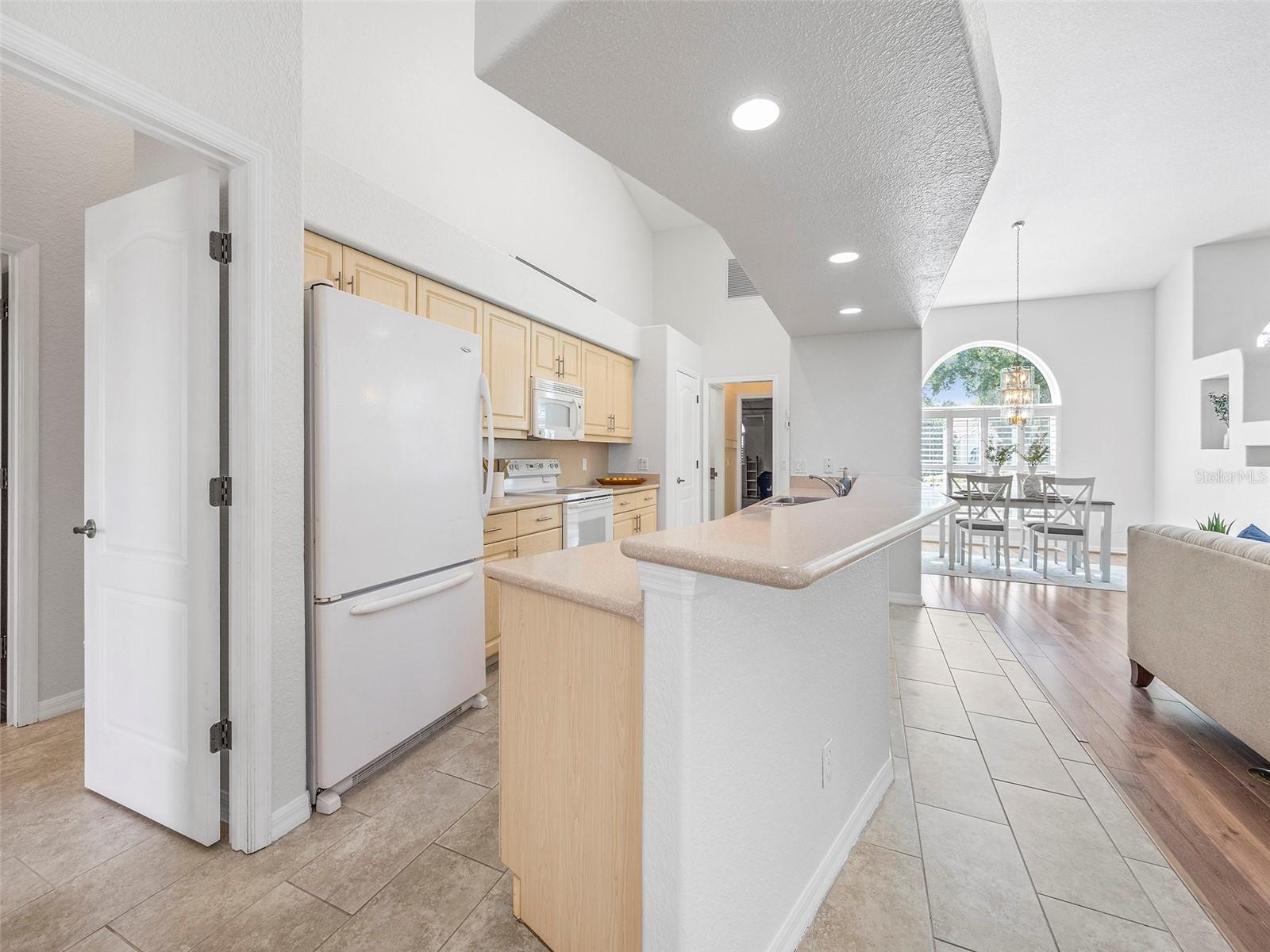 195 GRAND OAK CIR