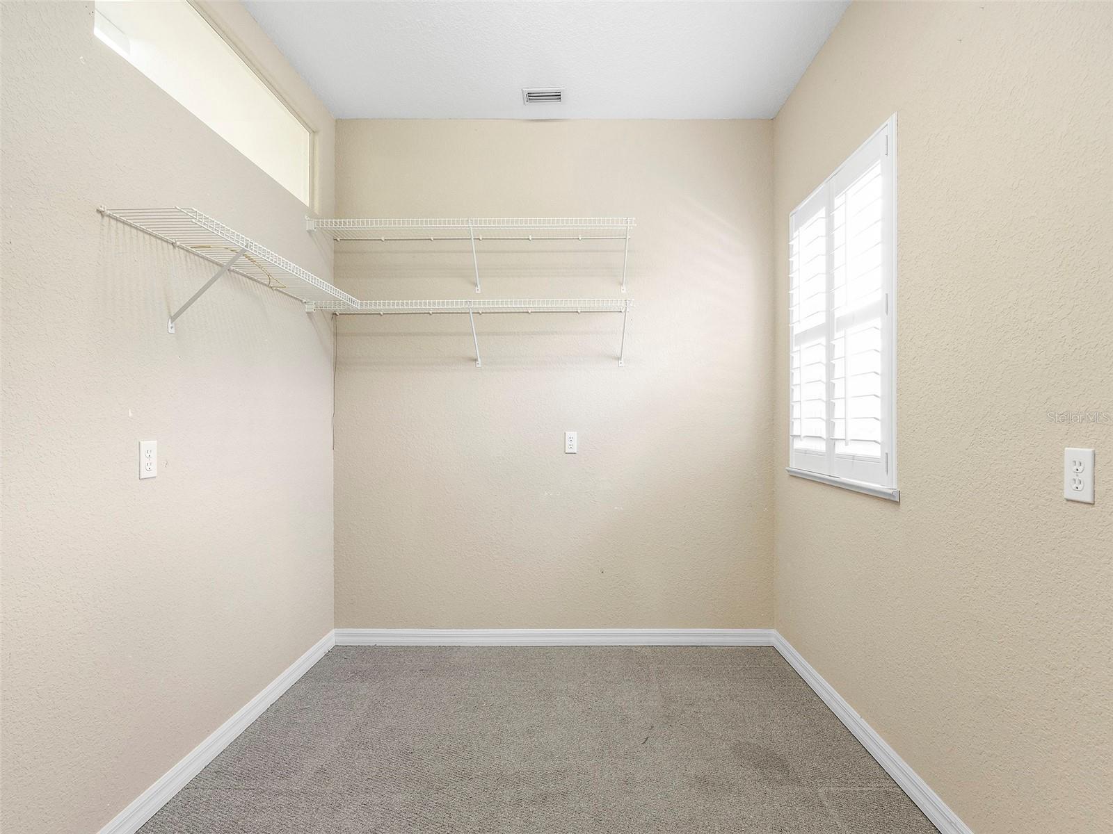195 GRAND OAK CIR