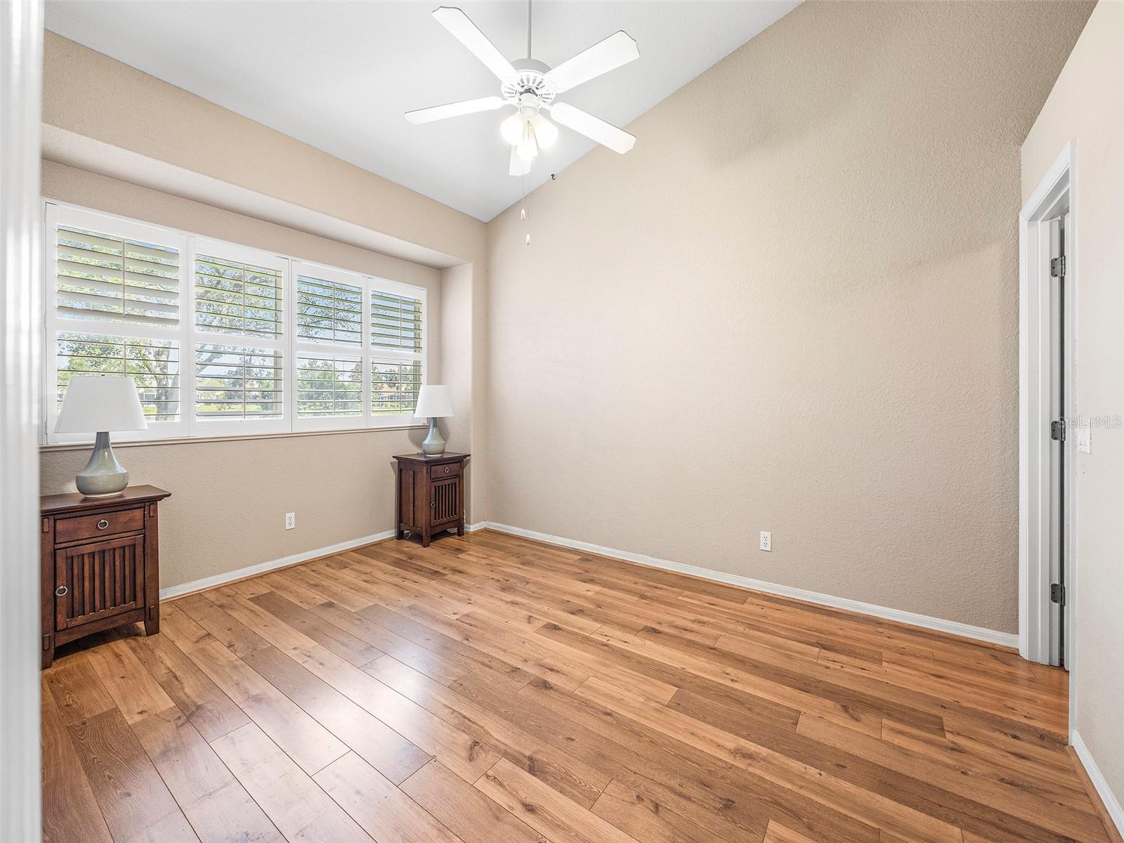 195 GRAND OAK CIR