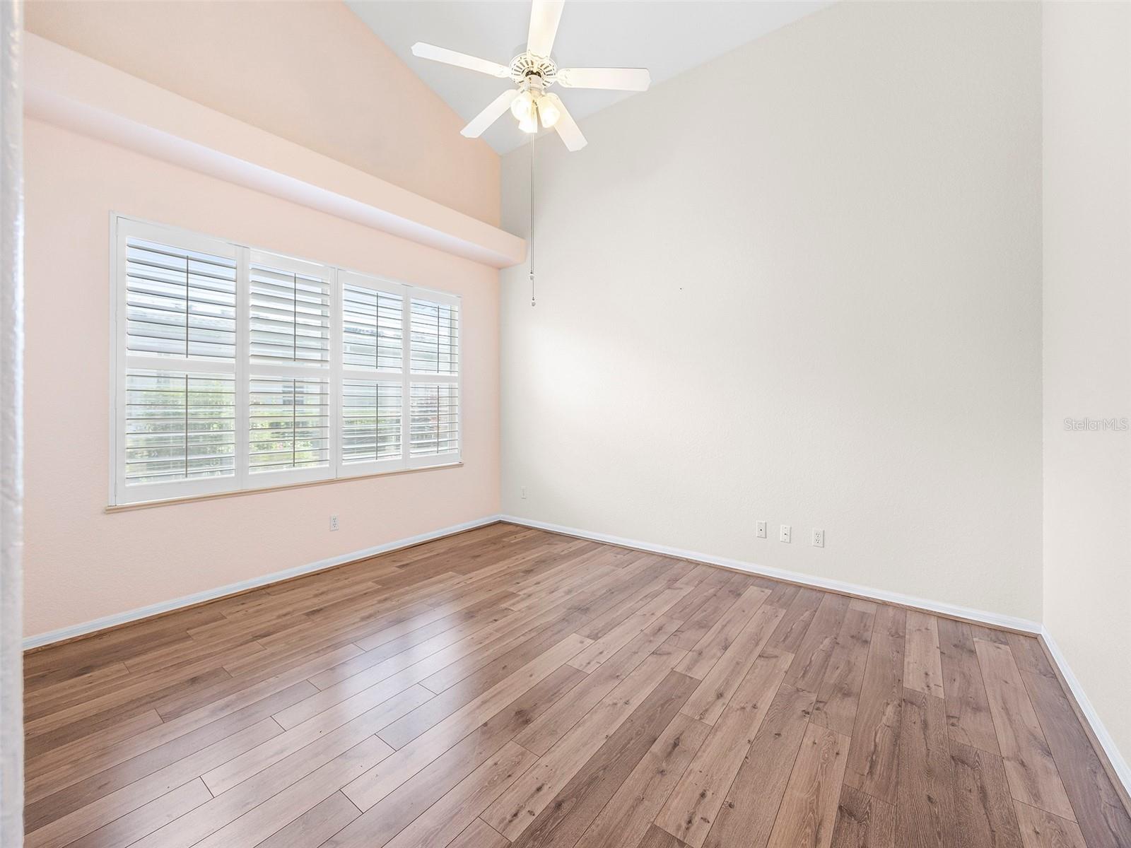195 GRAND OAK CIR