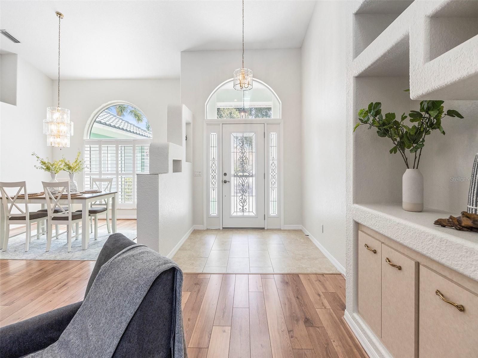 195 GRAND OAK CIR