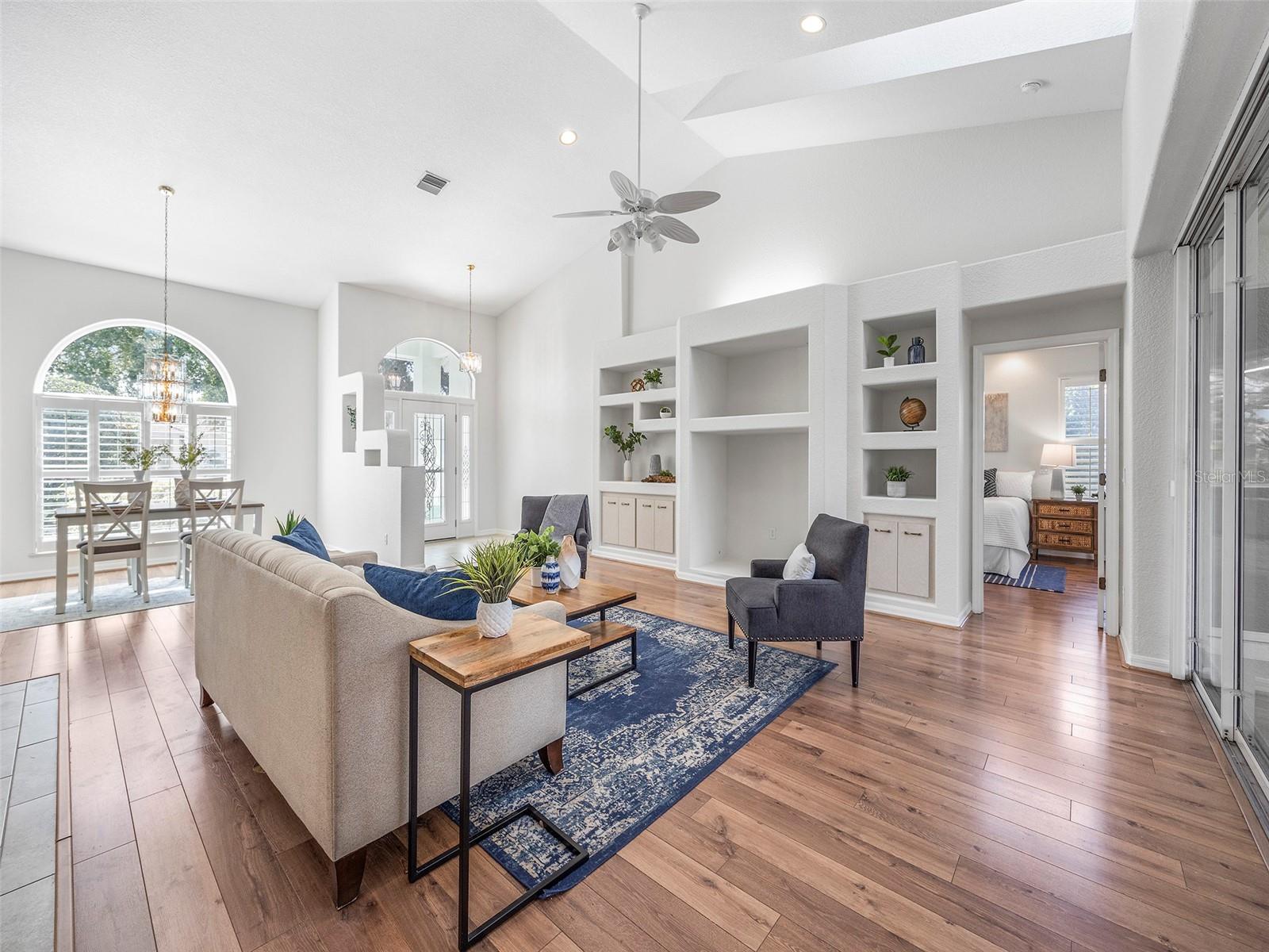 195 GRAND OAK CIR