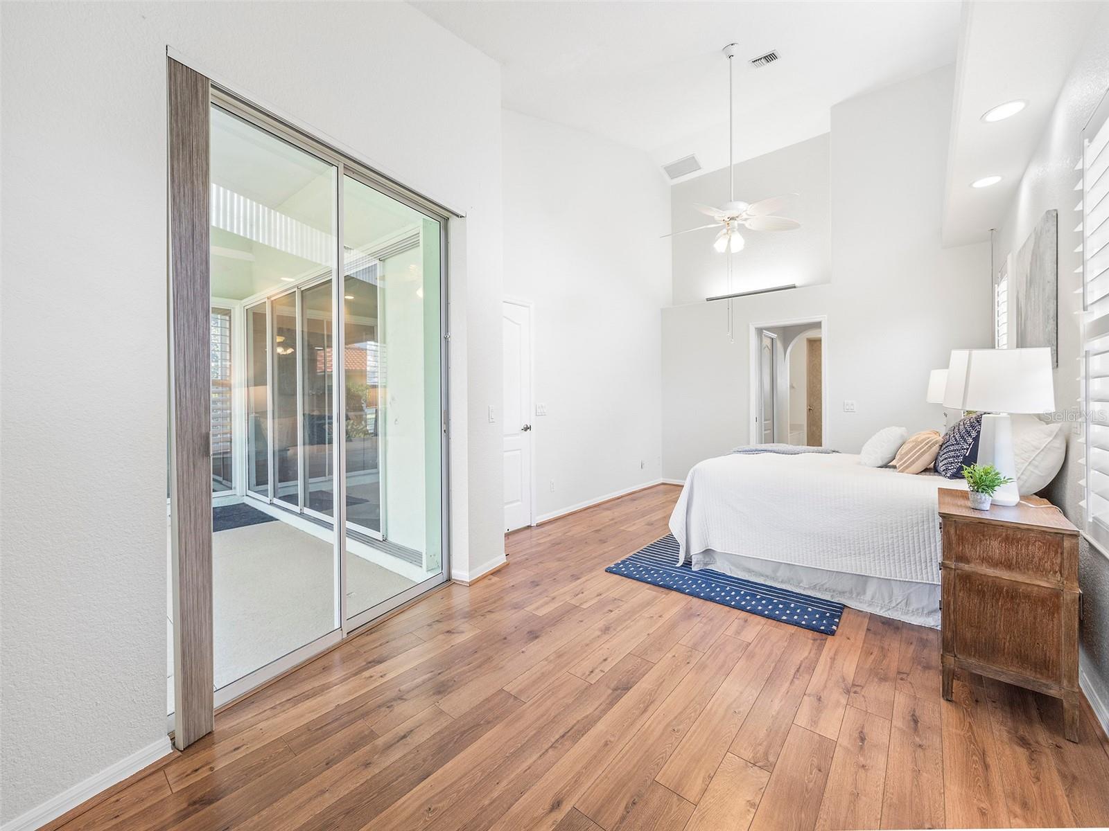 195 GRAND OAK CIR