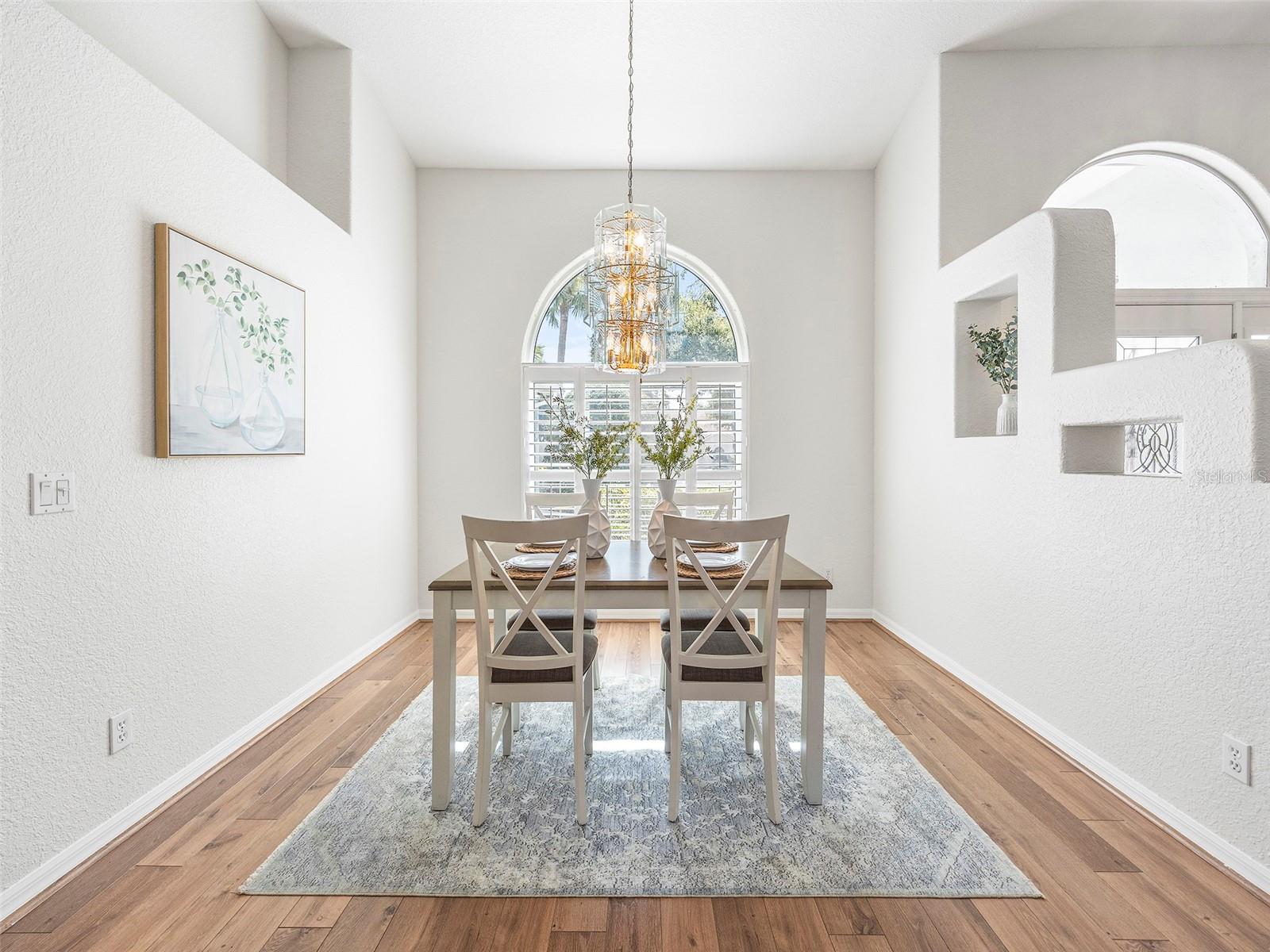 195 GRAND OAK CIR